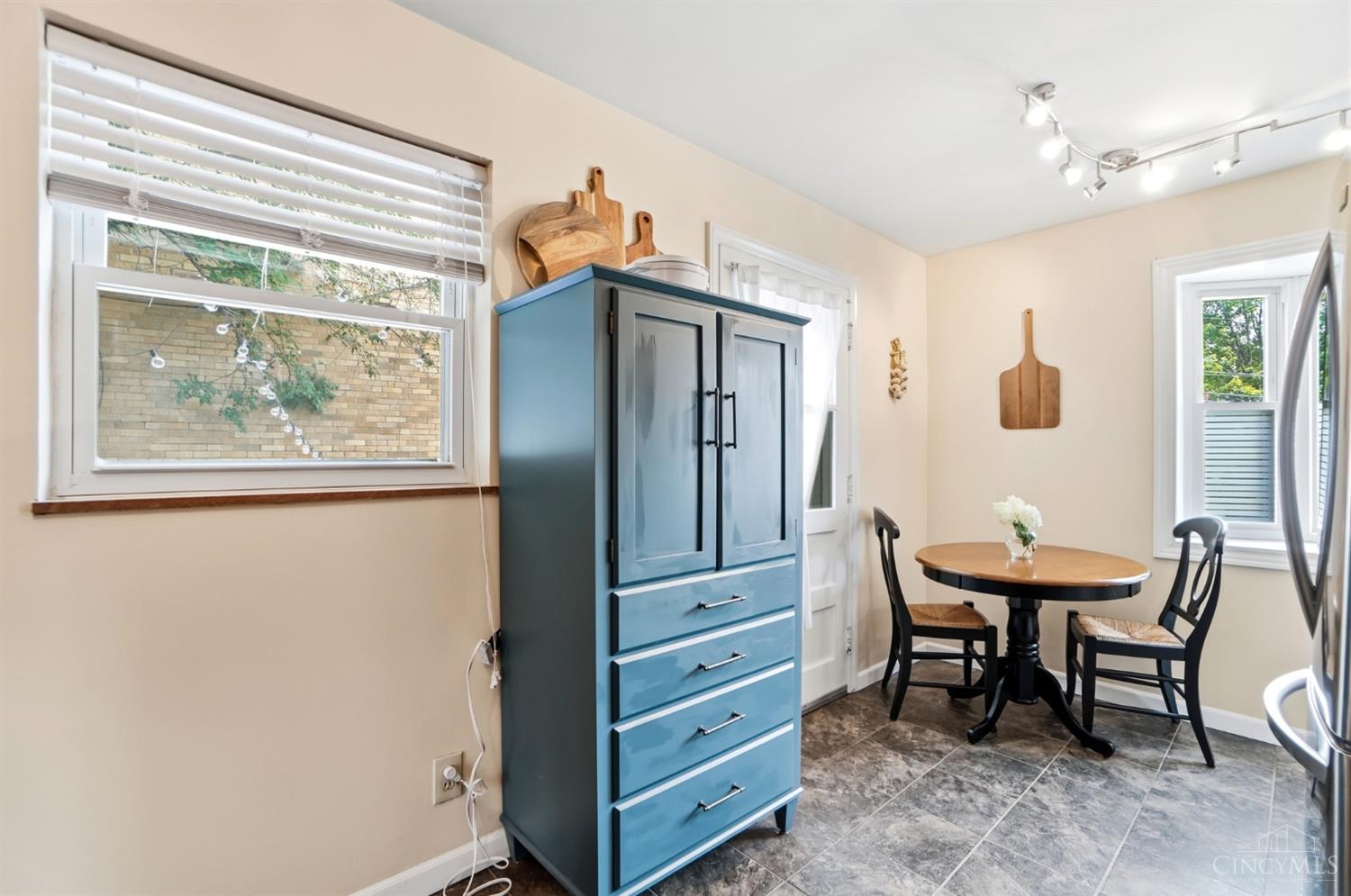 4127 Paxton Woods Drive, Cincinnati, OH, 45209 — photo 11