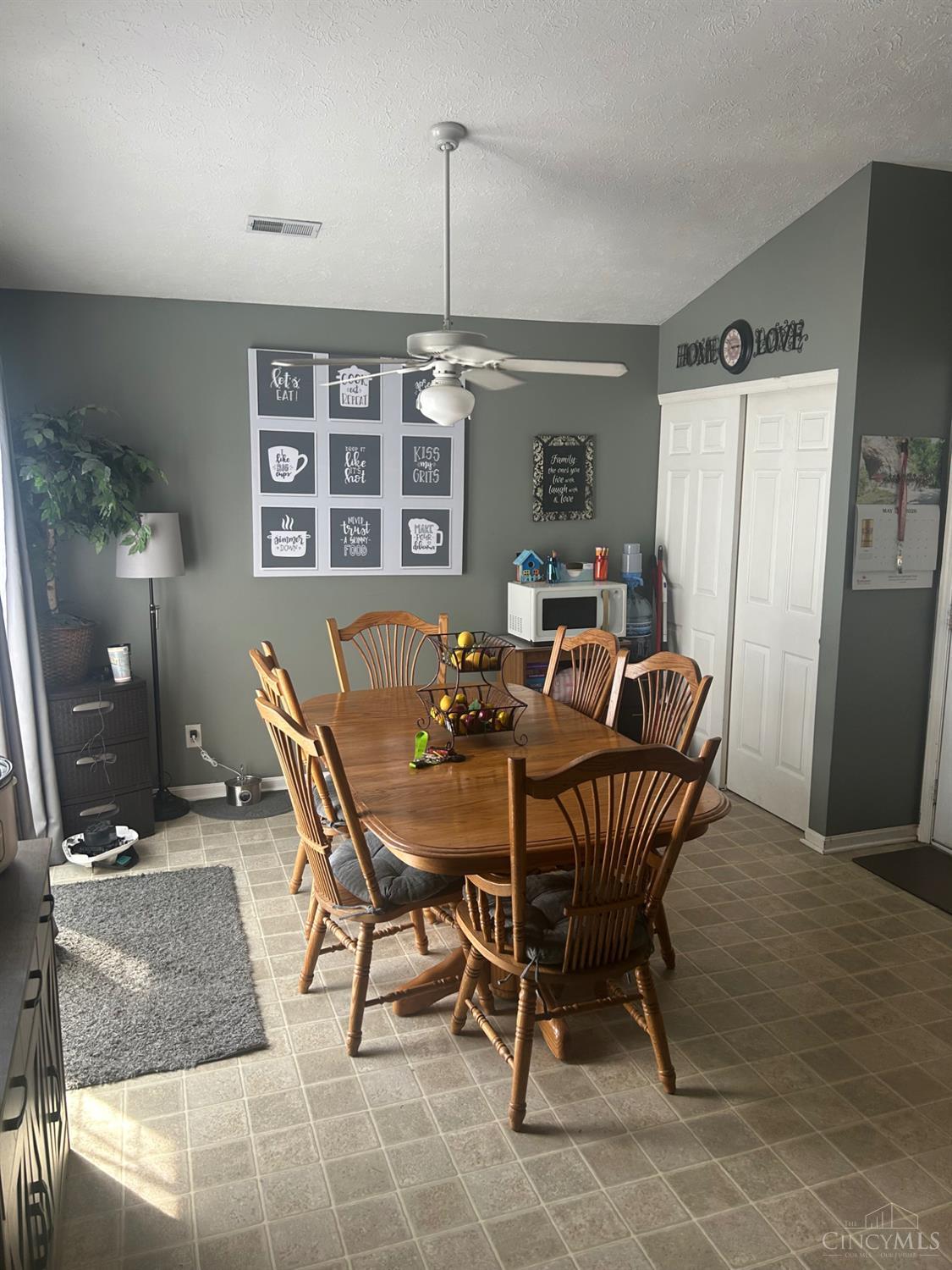 819 Barrington Court, Trenton, OH, 45067 — photo 2