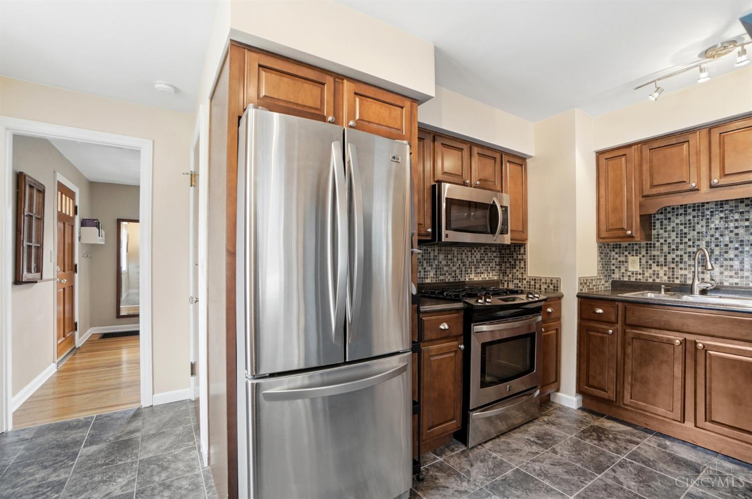 4127 Paxton Woods Drive, Cincinnati, OH, 45209 — photo 8