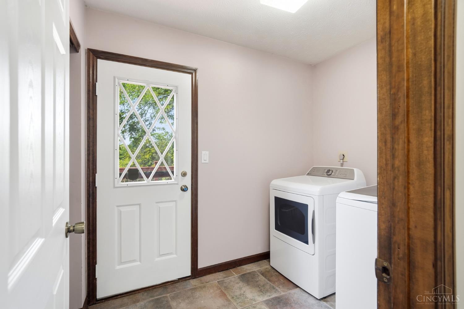 1802 Lord Fitzwalter Drive, Miamisburg, OH, 45342 — photo 15