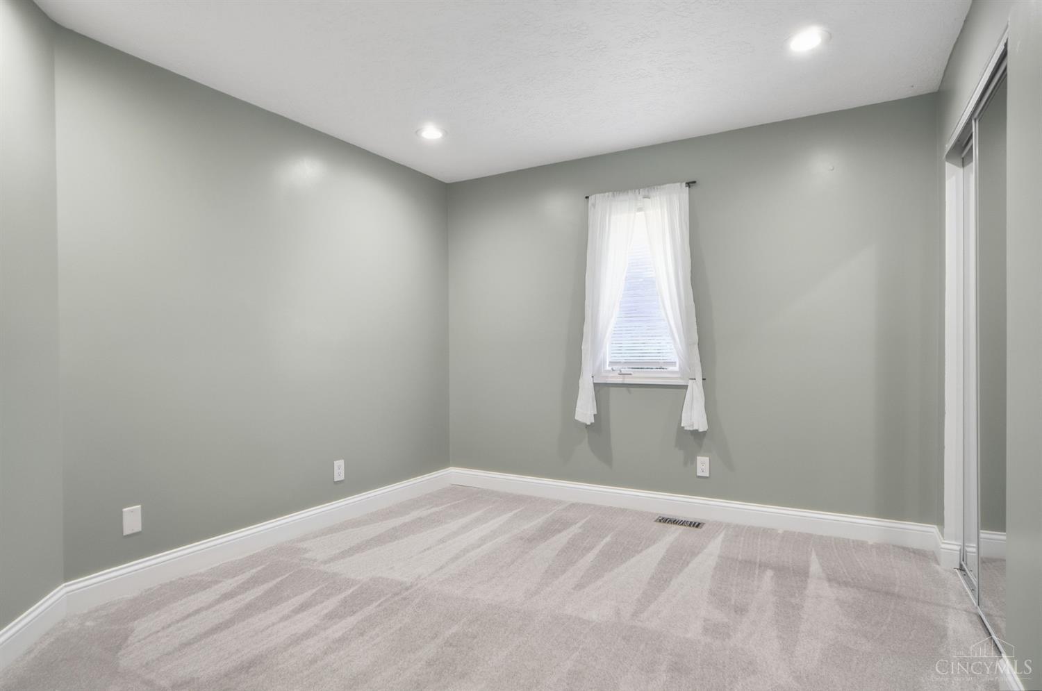 6594 Springdale Road, Colerain Twp, OH, 45247 — photo 31