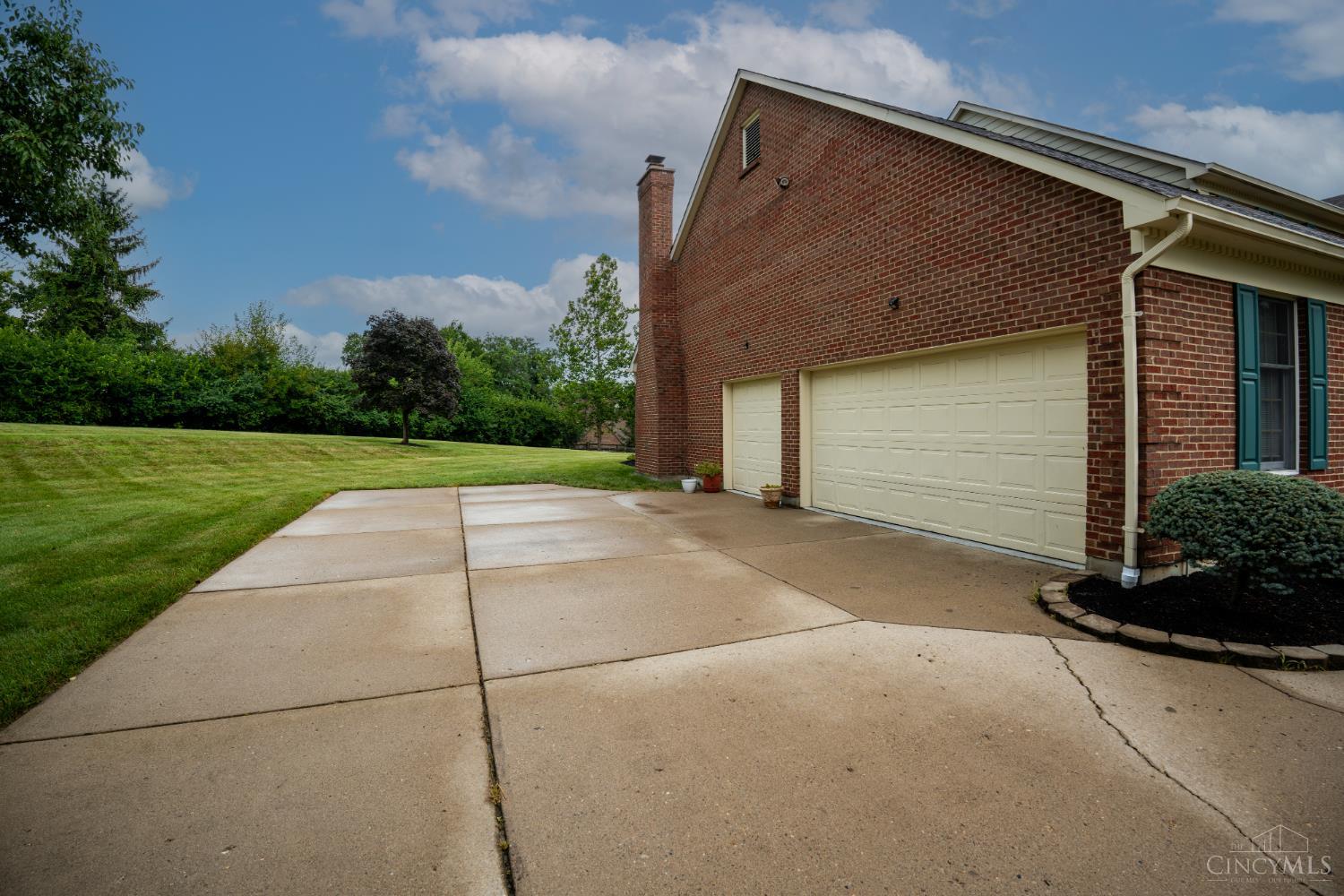 8481 Old Shaw Way, West Chester, OH, 45069 — photo 41