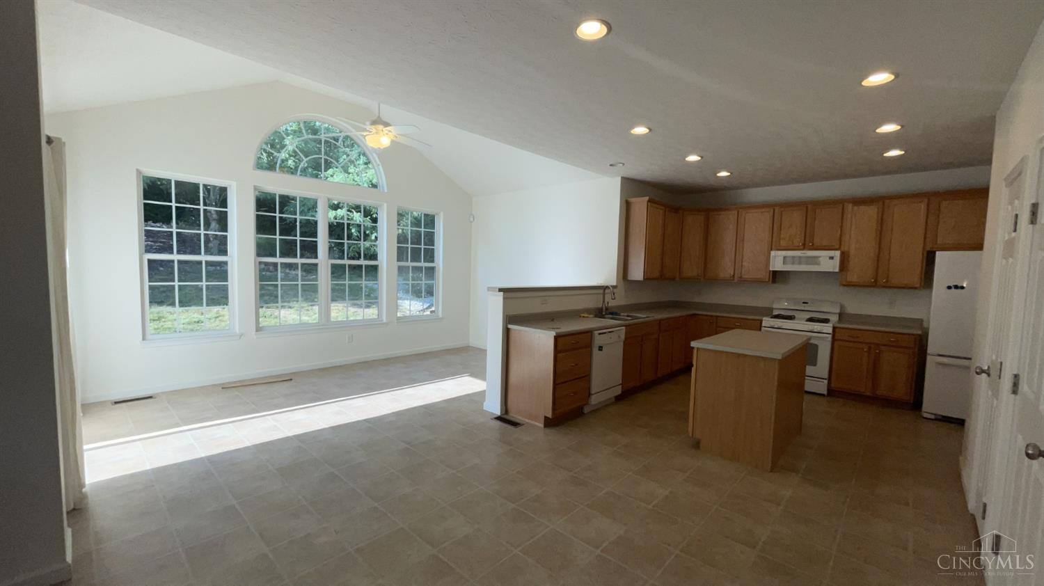 5095 Snow Valley Lane, Liberty Twp, OH, 45011 — photo 4