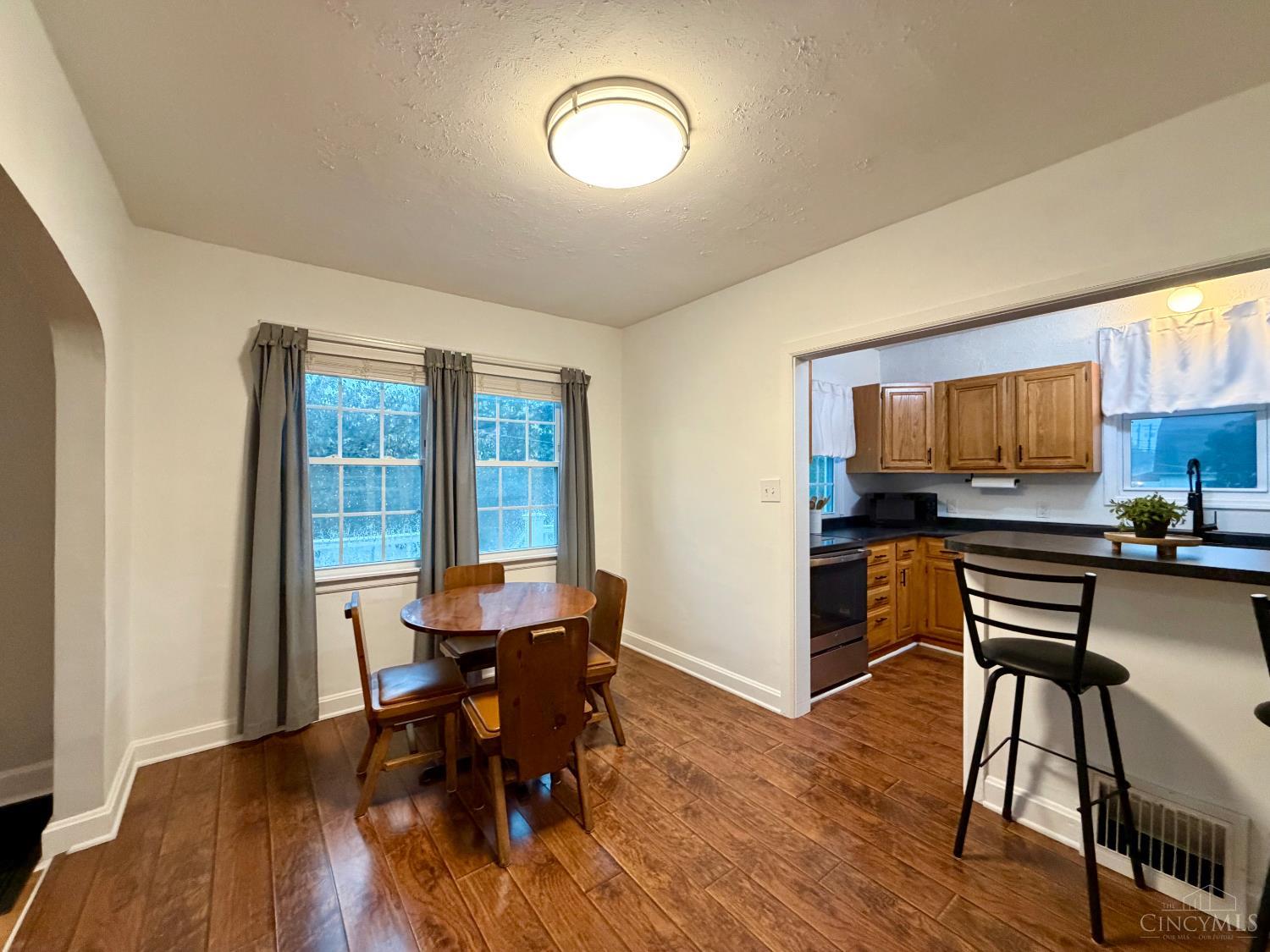 11560 Walnut Street, Springdale, OH, 45246 — photo 14