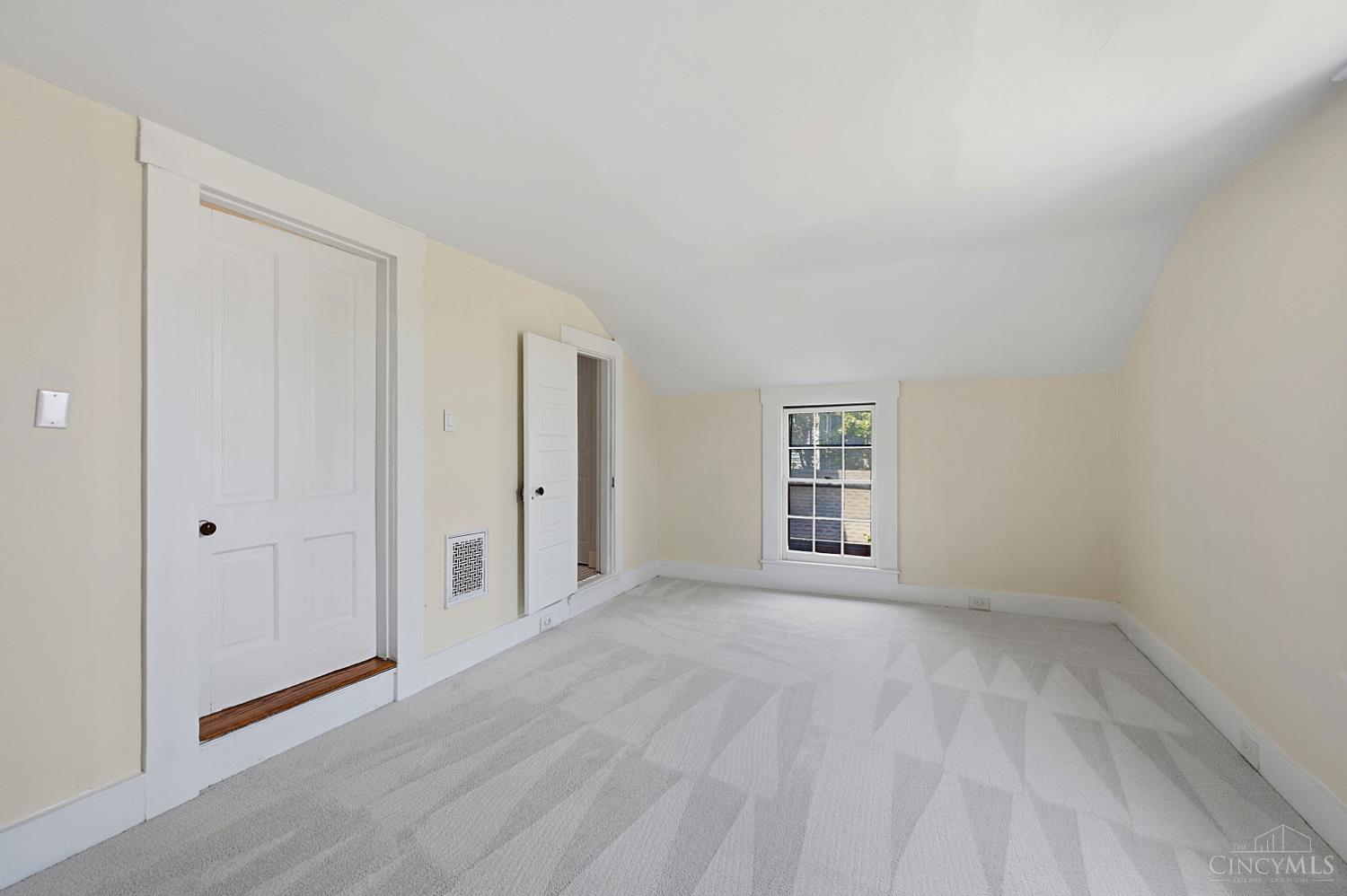 349 Tusculum Avenue, Cincinnati, OH, 45226 — photo 41