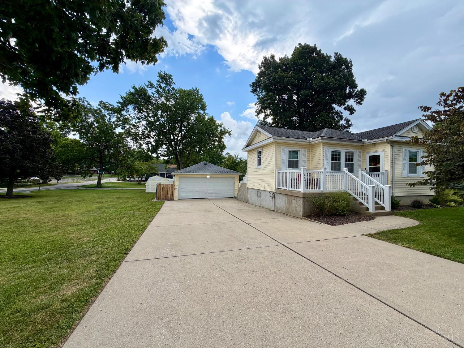11560 Walnut Street, Springdale, OH, 45246 — photo 57