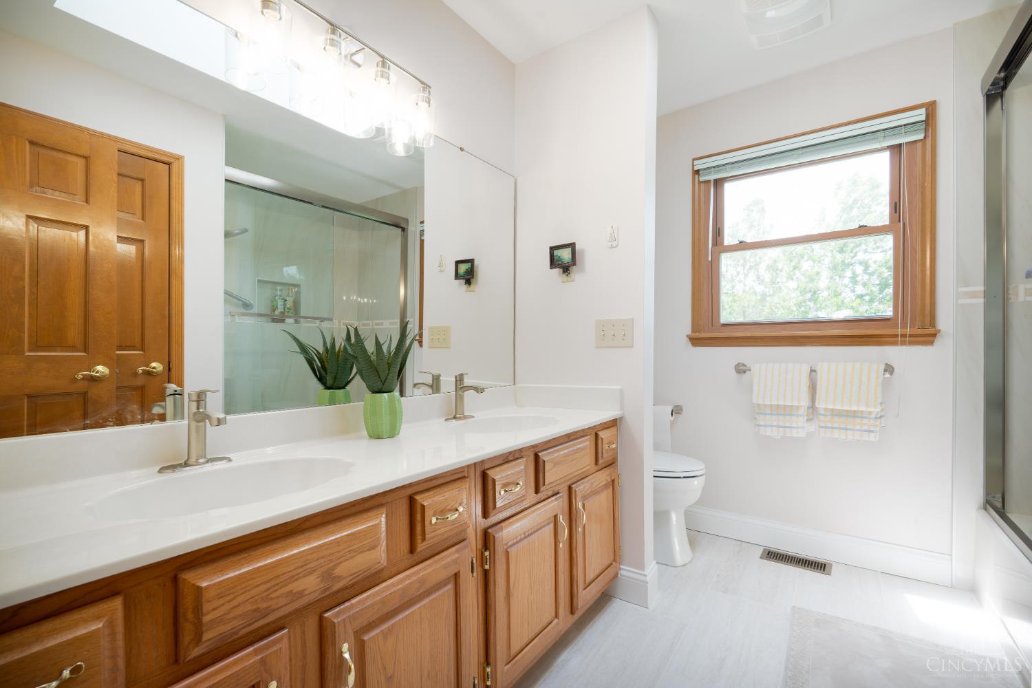 8481 Old Shaw Way, West Chester, OH, 45069 — photo 28