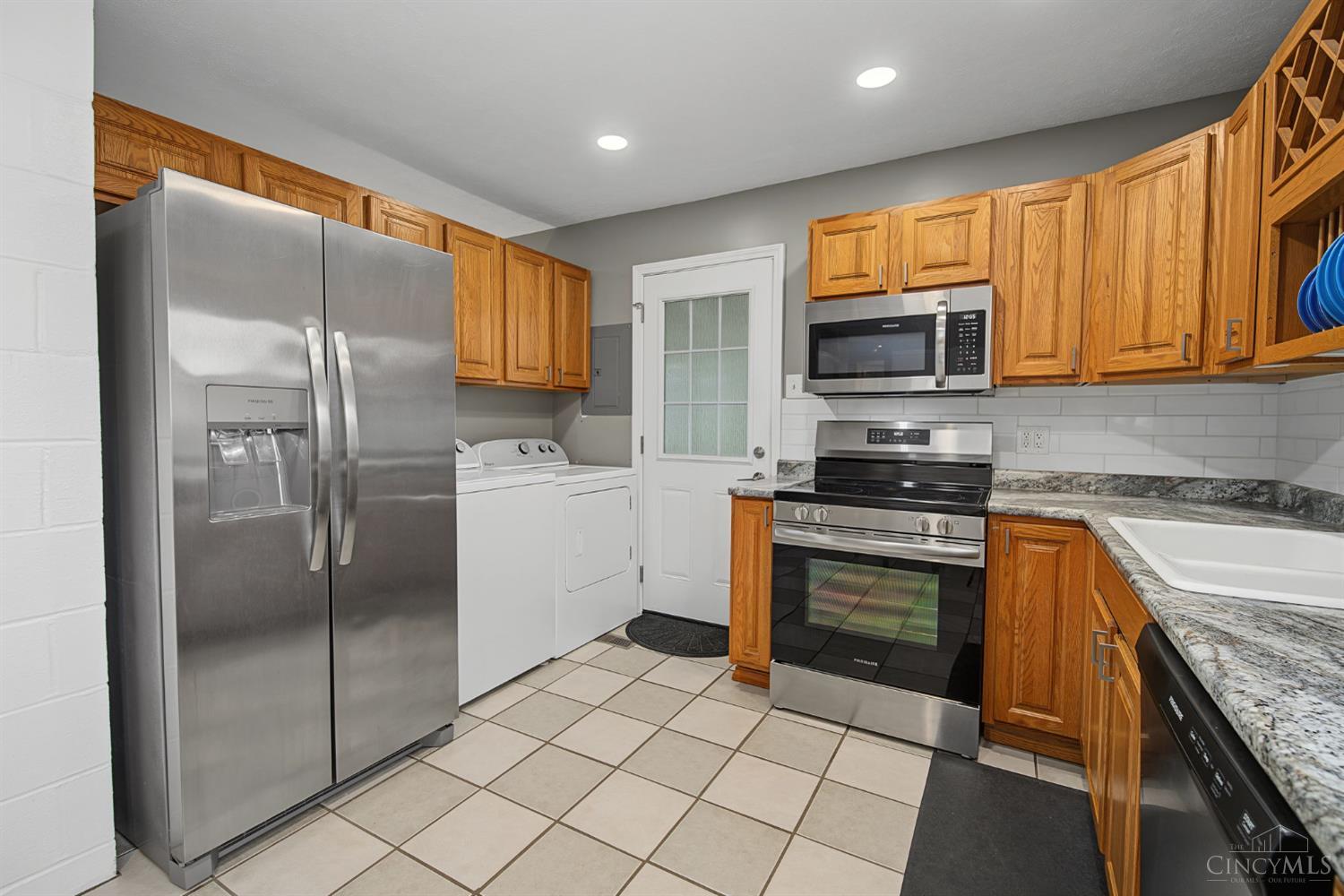 5041 Glouster Avenue, Riverside, OH, 45431 — photo 14