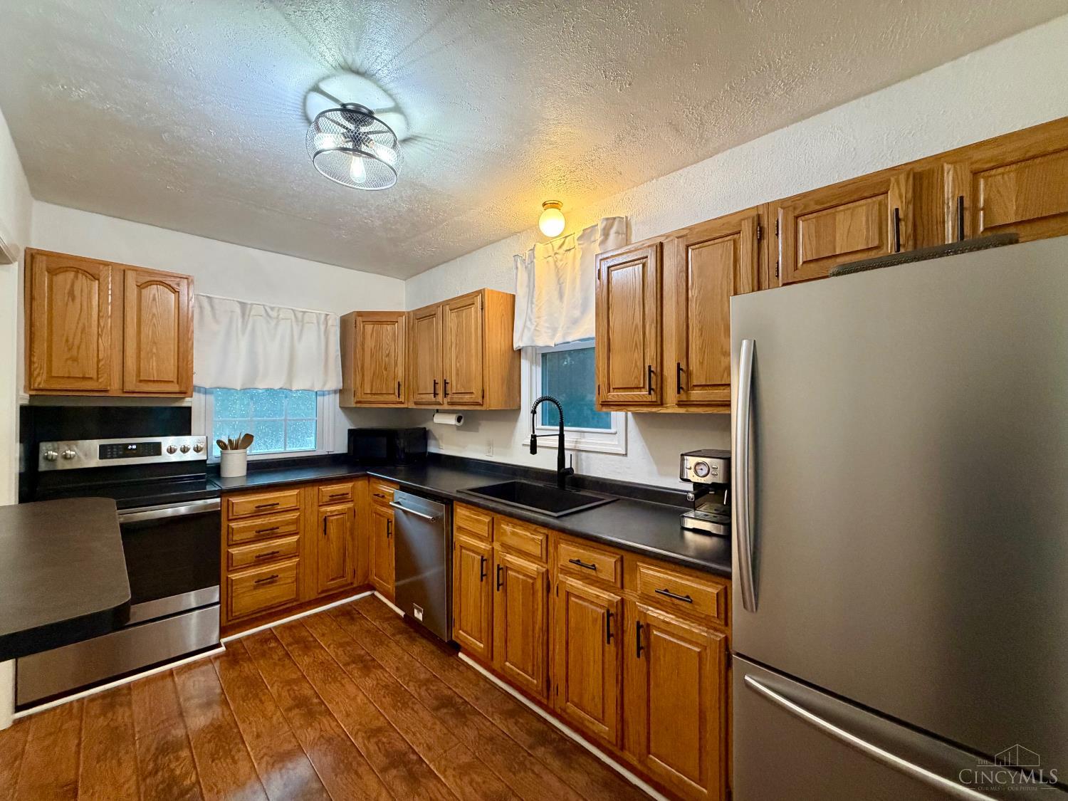 11560 Walnut Street, Springdale, OH, 45246 — photo 16