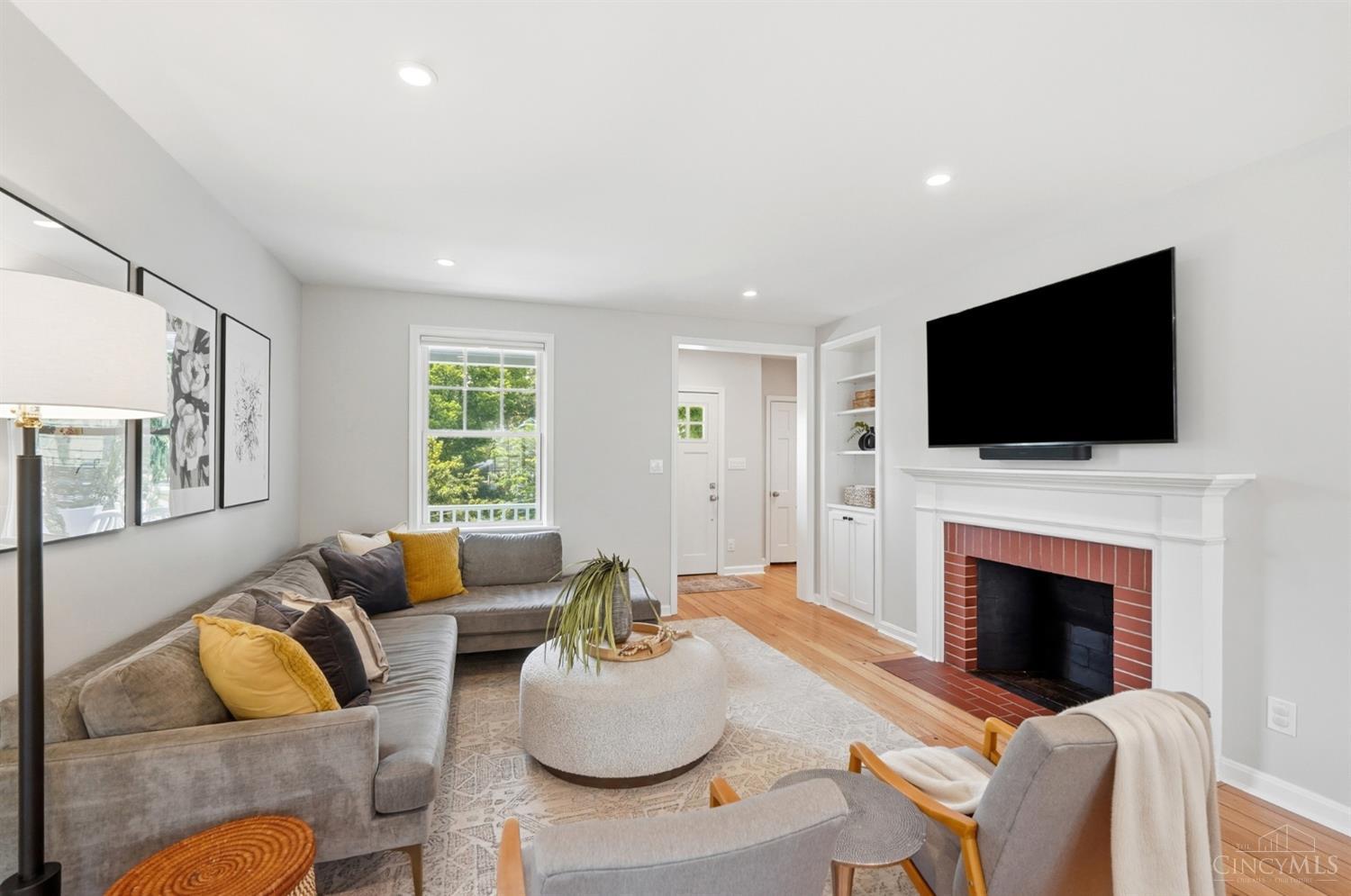 1220 Cliff Laine Drive