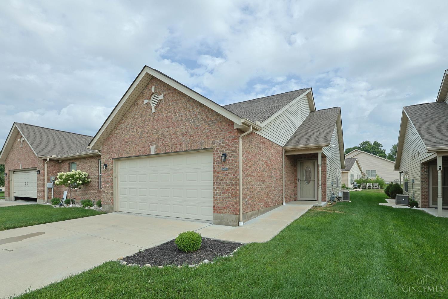 715 Villa Court, Trenton, OH, 45067 — photo 2