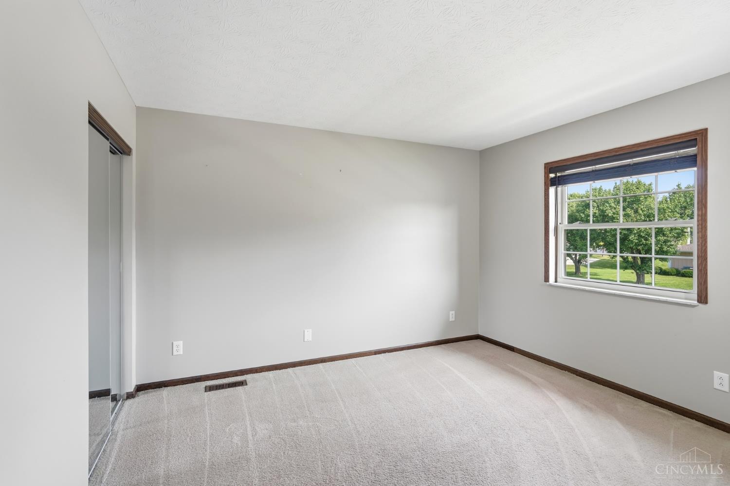 1802 Lord Fitzwalter Drive, Miamisburg, OH, 45342 — photo 22