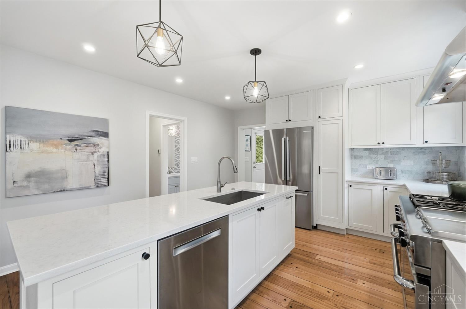1220 Cliff Laine Drive
