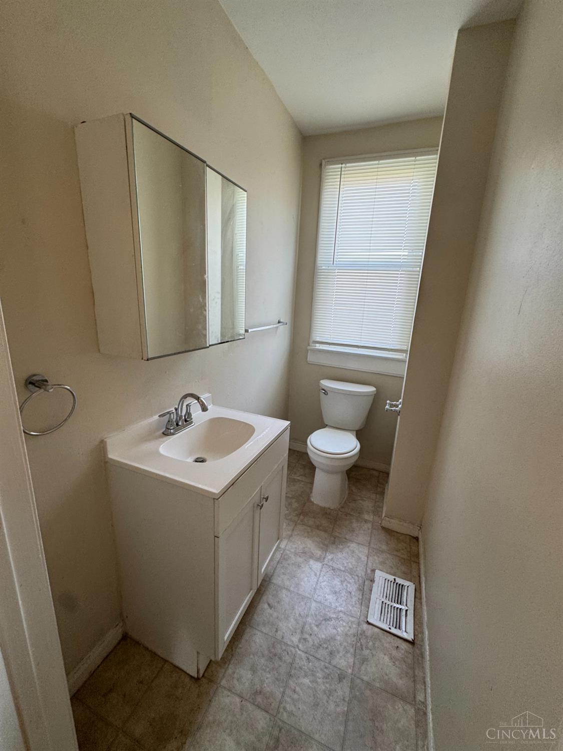 2404 Elmo Avenue, Hamilton, OH, 45015 — photo 7