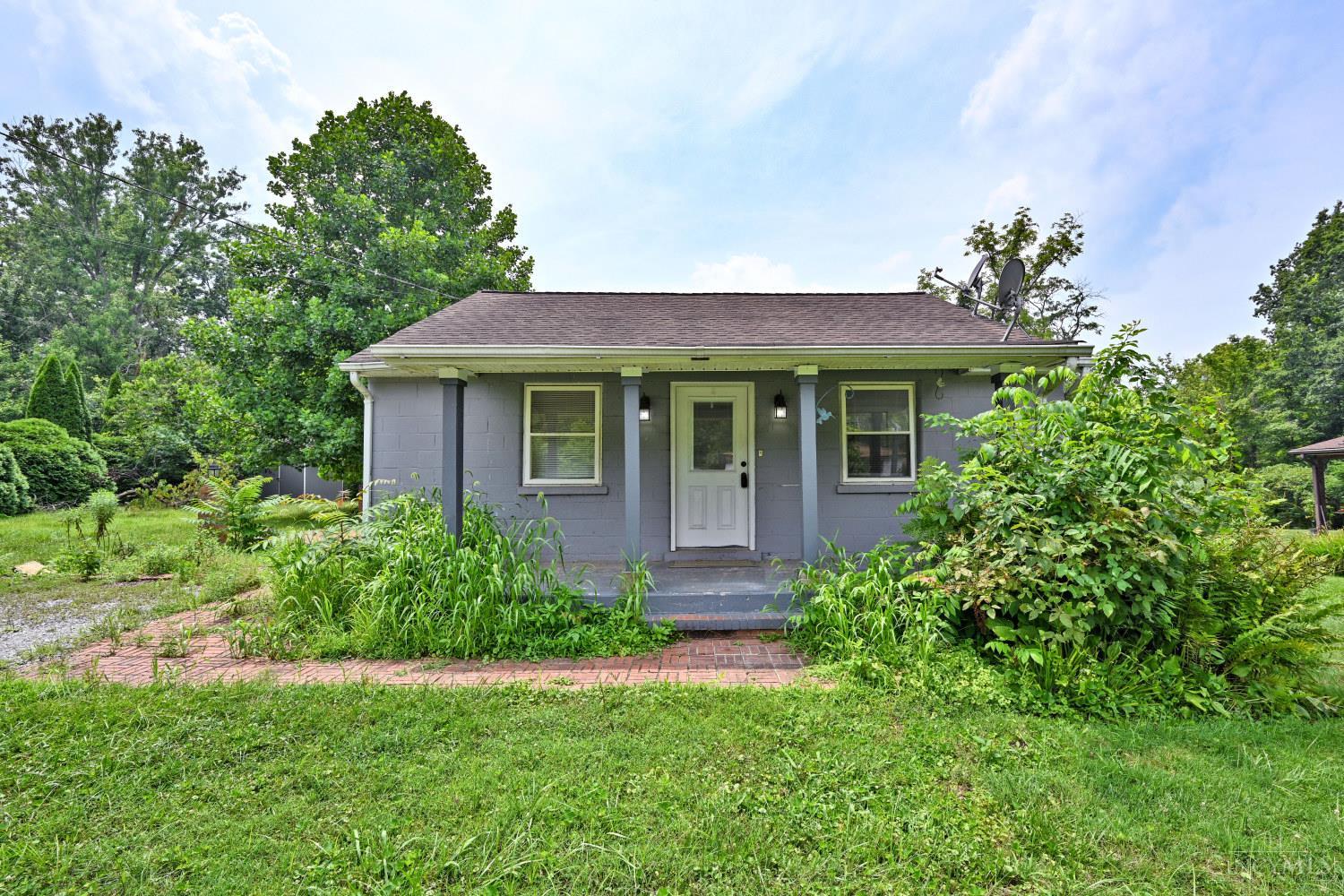 Homes for sale in Goshen Twp, OH | 6815 Clarawill Dr N, Goshen Twp, OH 45140 | MLS# 1887525