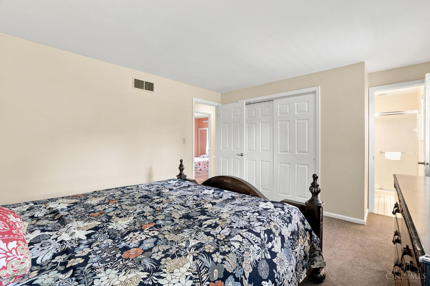 6224 Schunk Court, Green Twp, OH, 45239 — photo 19