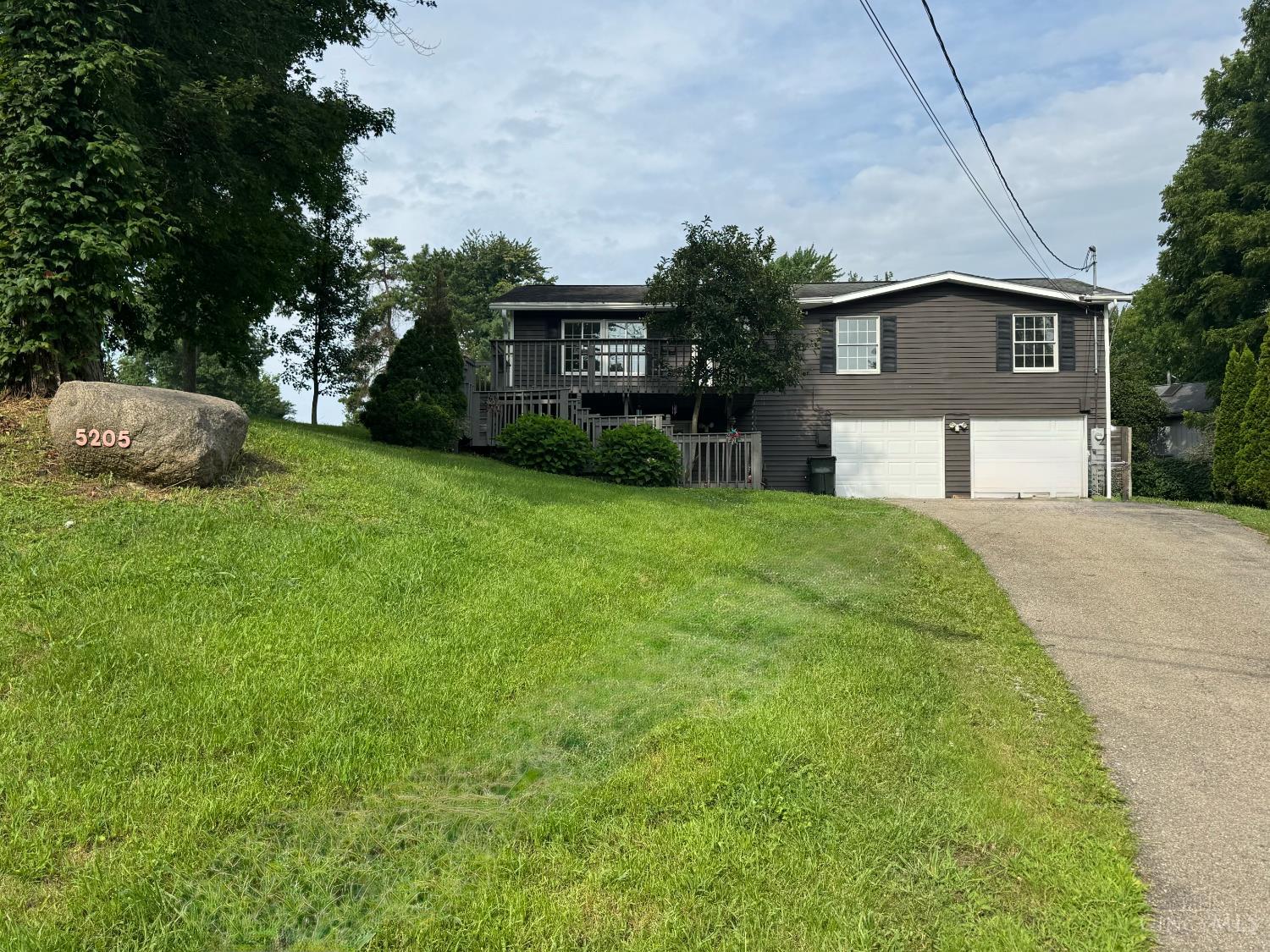 Homes for sale in Batavia, OH | 5205 Belfast Owensville Rd, Batavia, OH 45103 | MLS# 1887548