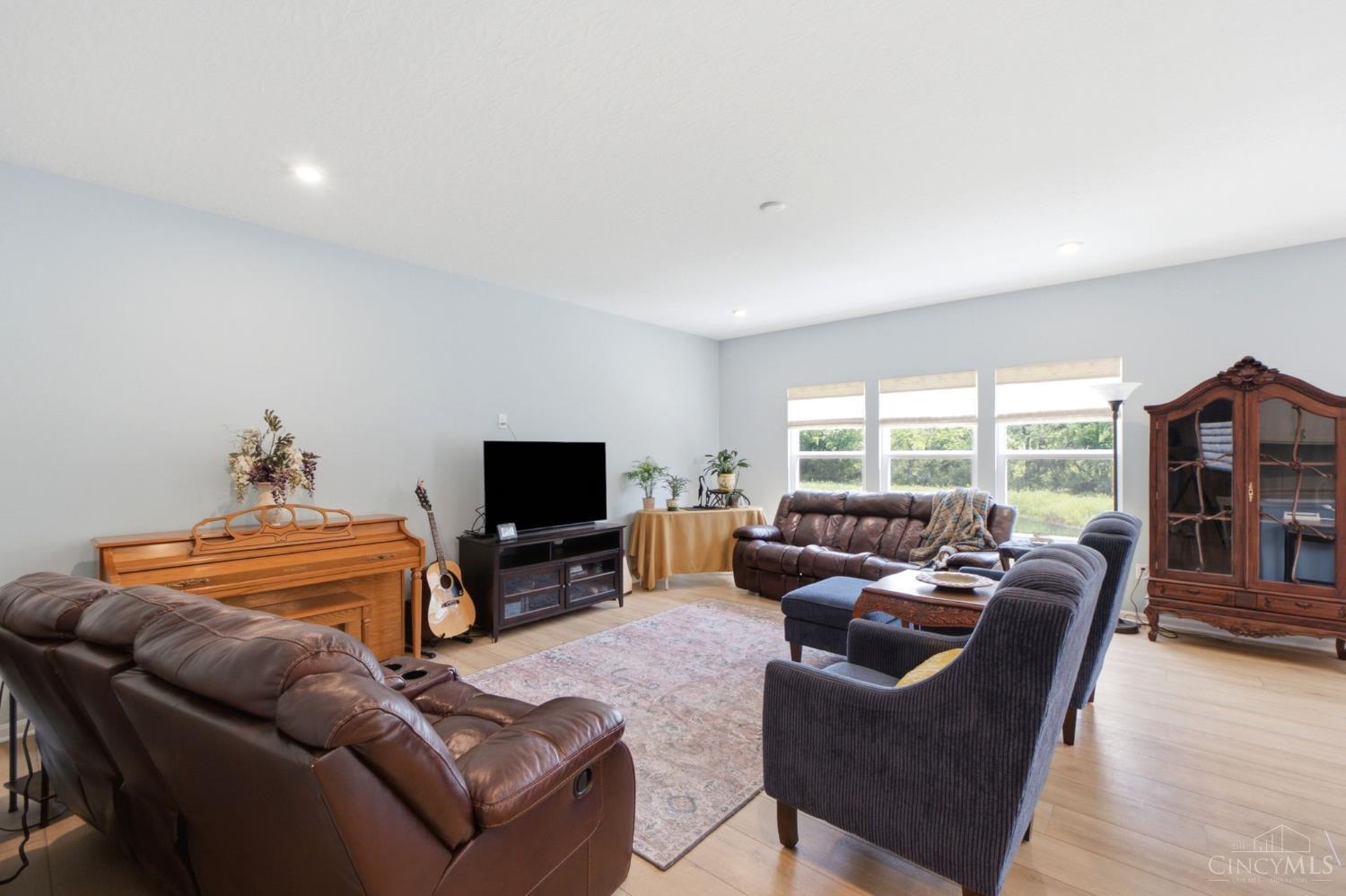 1251 Heathgate Way, Fairborn, OH, 45324 — photo 11
