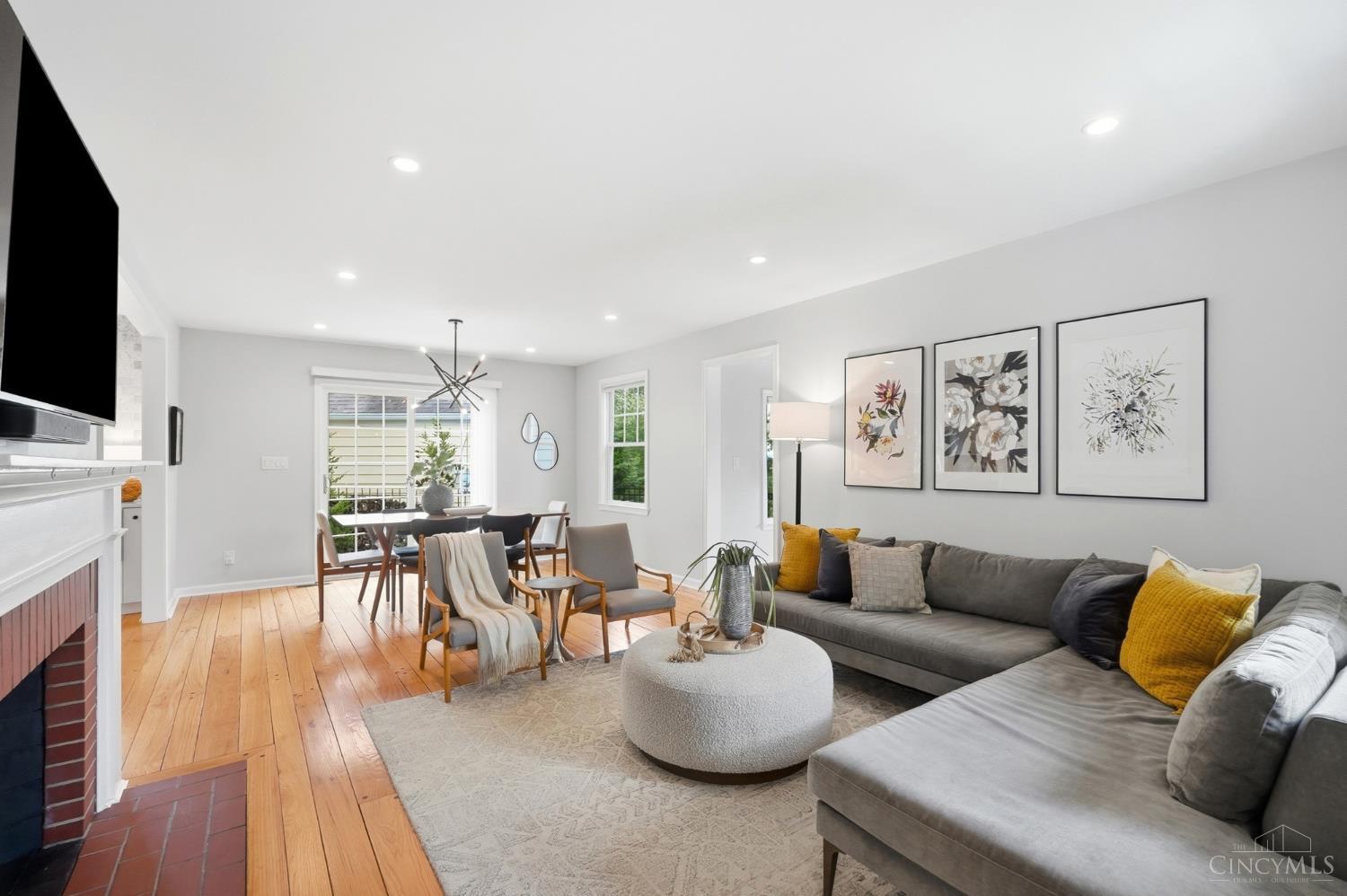 1220 Cliff Laine Drive
