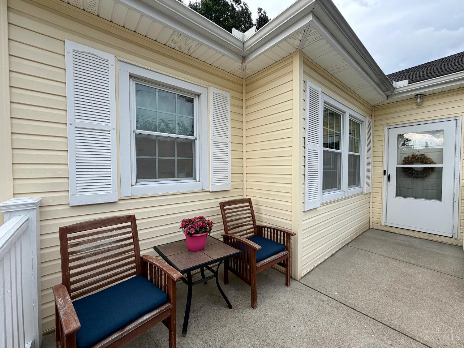 11560 Walnut Street, Springdale, OH, 45246 — photo 3