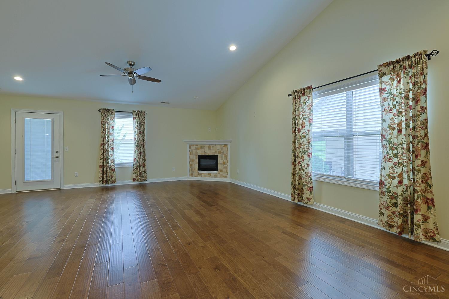 715 Villa Court, Trenton, OH, 45067 — photo 3