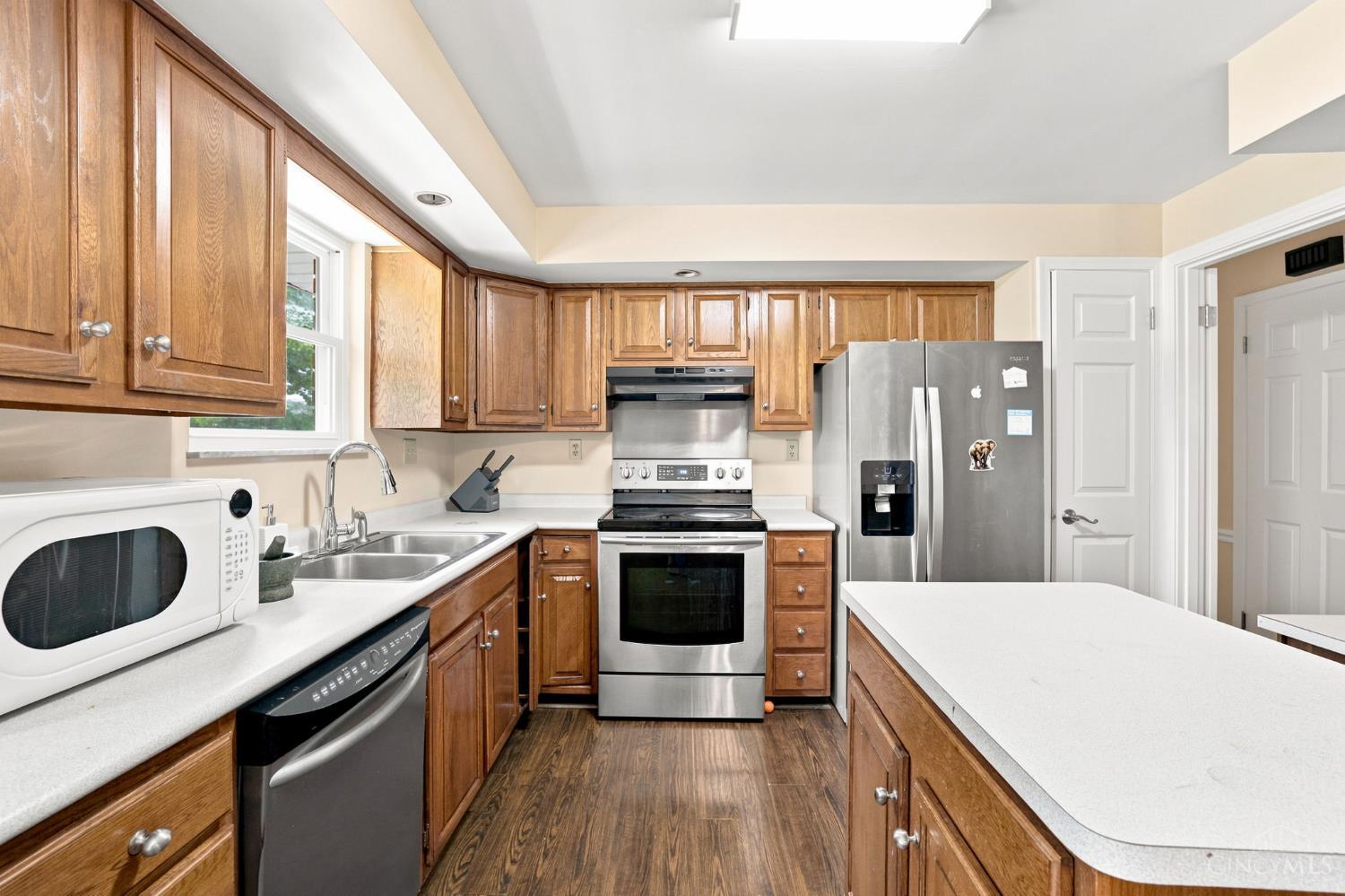 6224 Schunk Court, Green Twp, OH, 45239 — photo 10