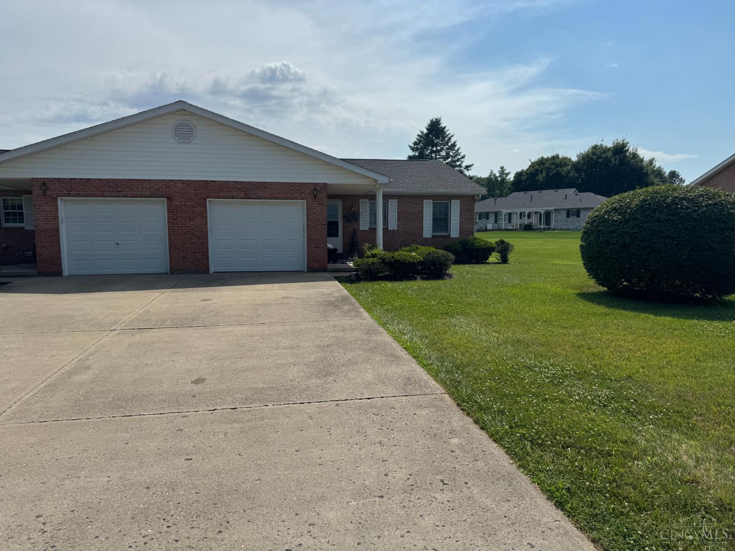 112 Erin Court #A, Hillsboro, OH, 45133 — photo 2