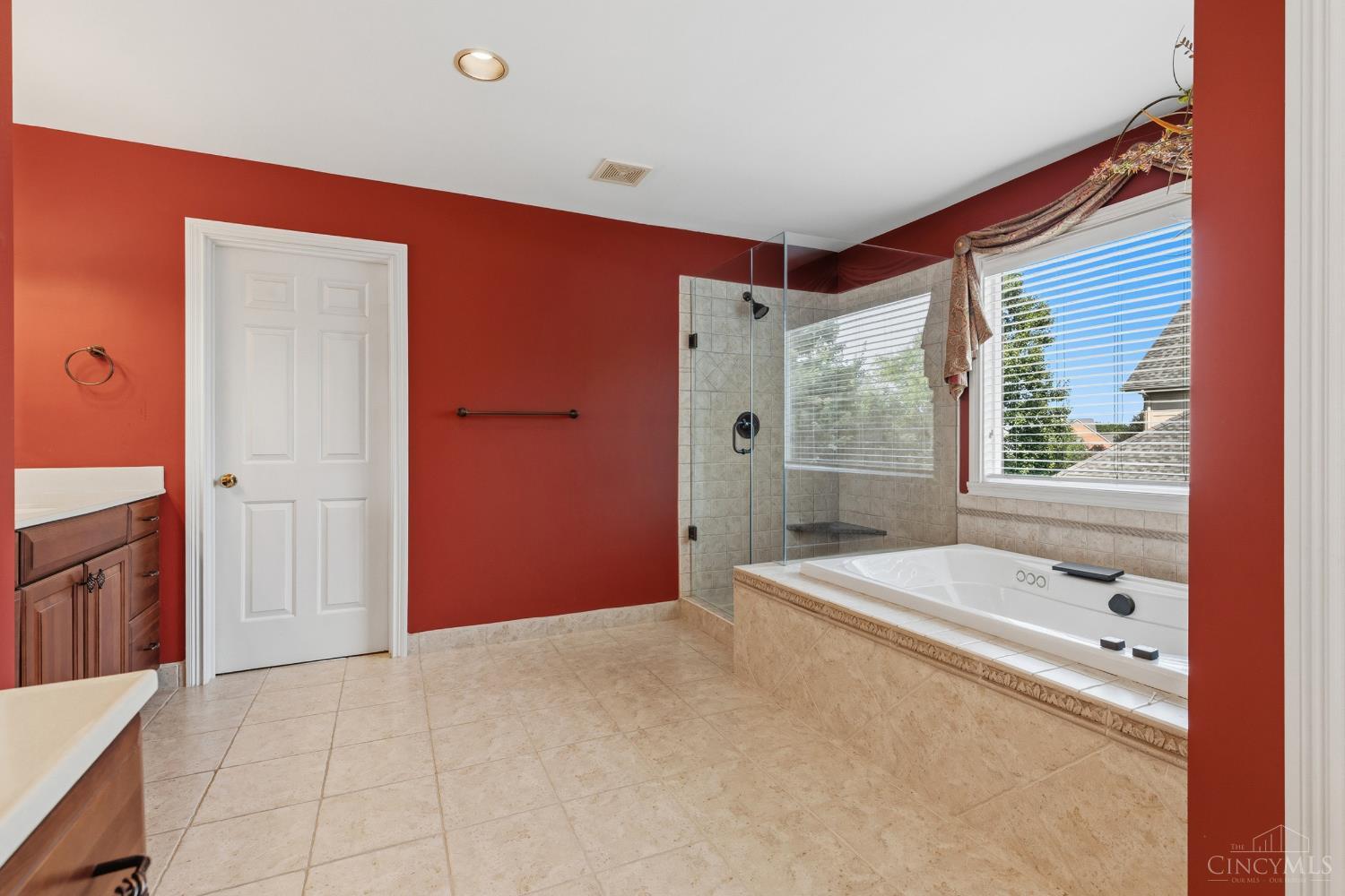 1628 Fairway Crest, Miami Twp, OH, 45140 — photo 31