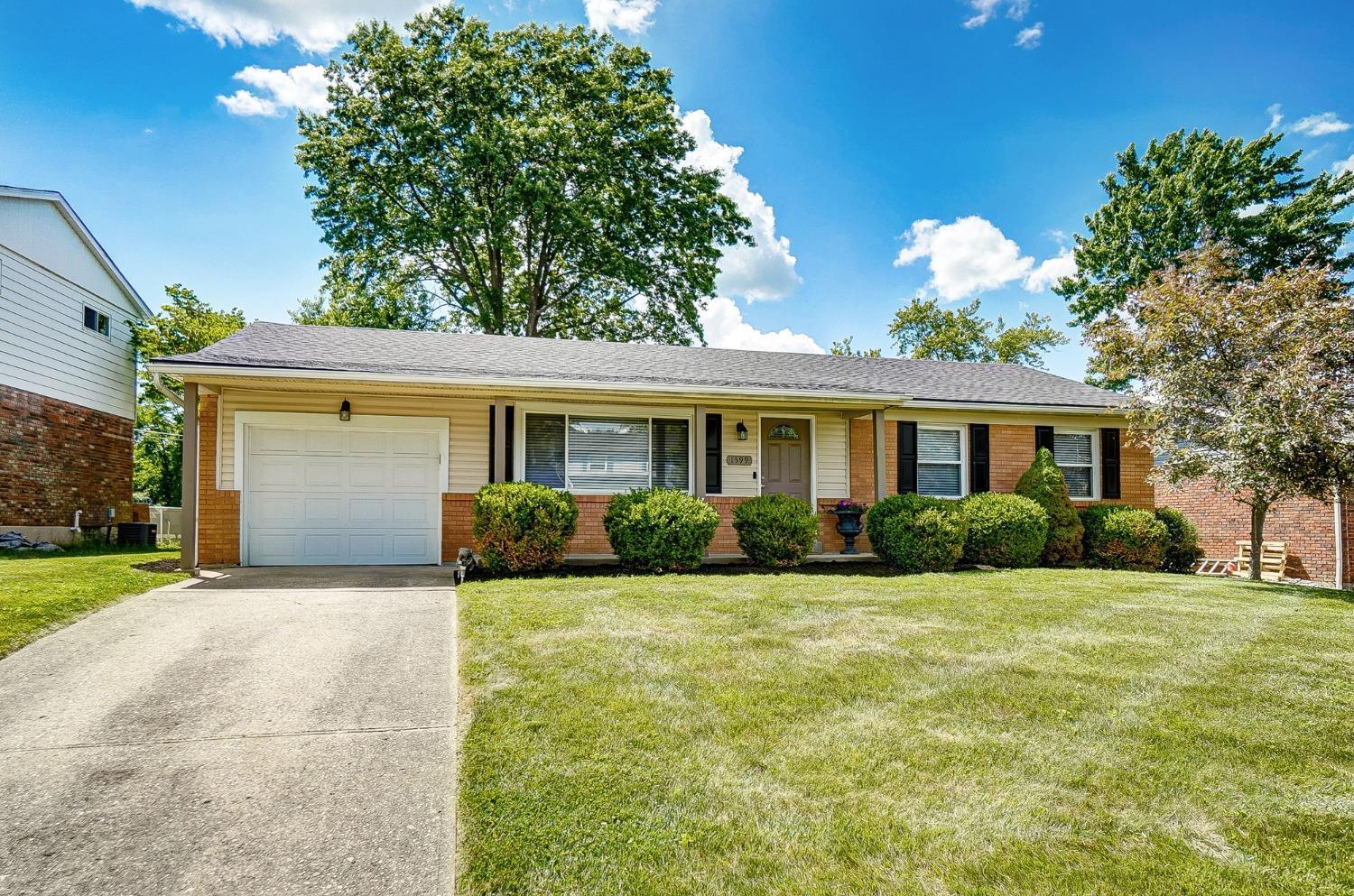 1599 Yellowglen Drive, Anderson Twp, OH, 45255 — photo 2