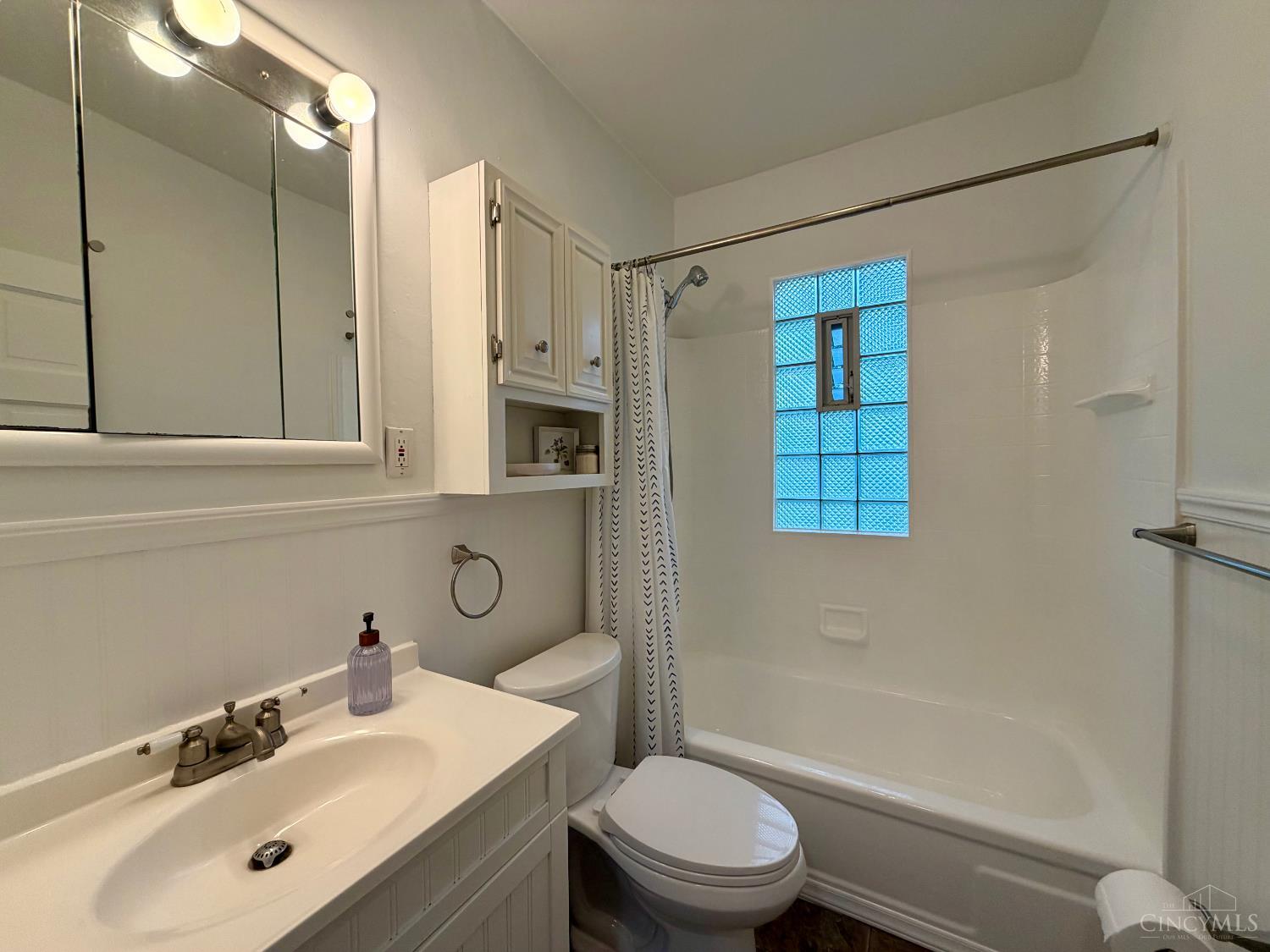 11560 Walnut Street, Springdale, OH, 45246 — photo 31