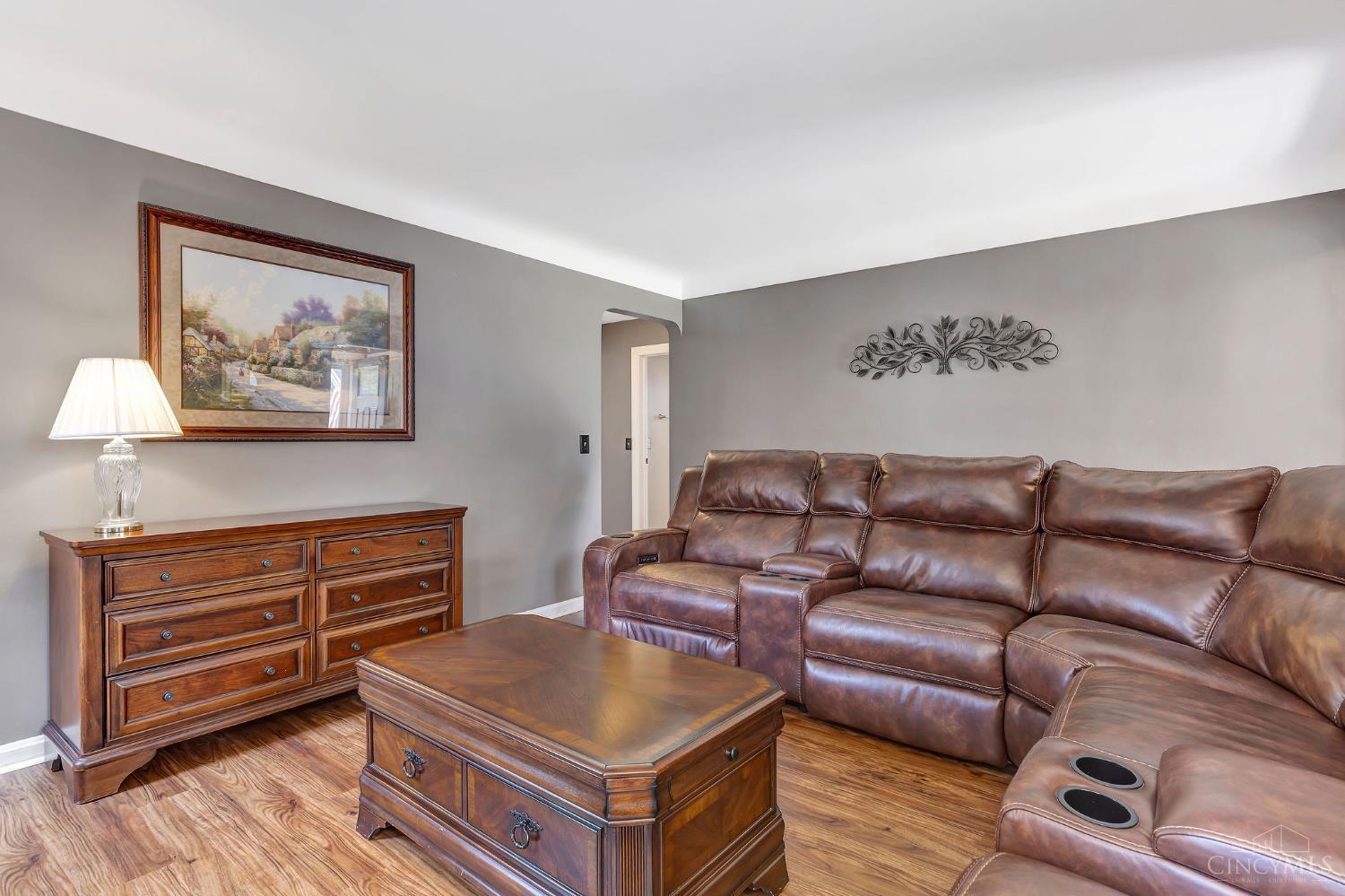 6943 Rob Vern Drive, North College Hill, OH, 45239 — photo 9