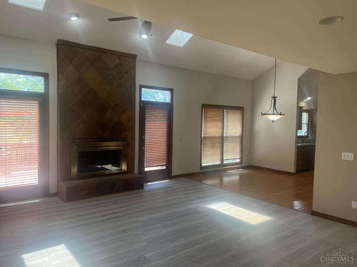8710 Foxdale Court, West Chester, OH, 45069 — photo 7