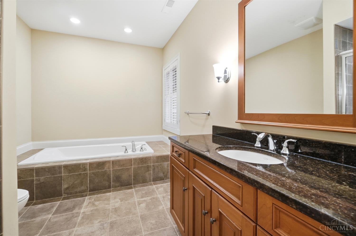 8100 Chinquapin Lane, Indian Hill, OH, 45243 — photo 50