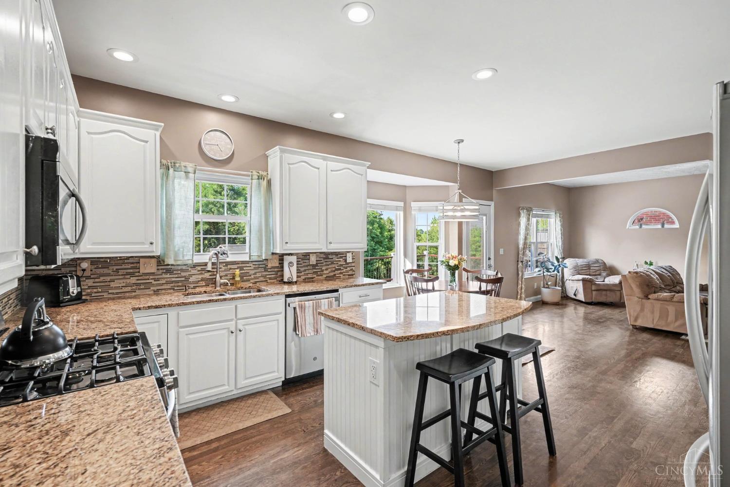 8221 Springleaf Lake Drive, Colerain Twp, OH, 45247 — photo 5