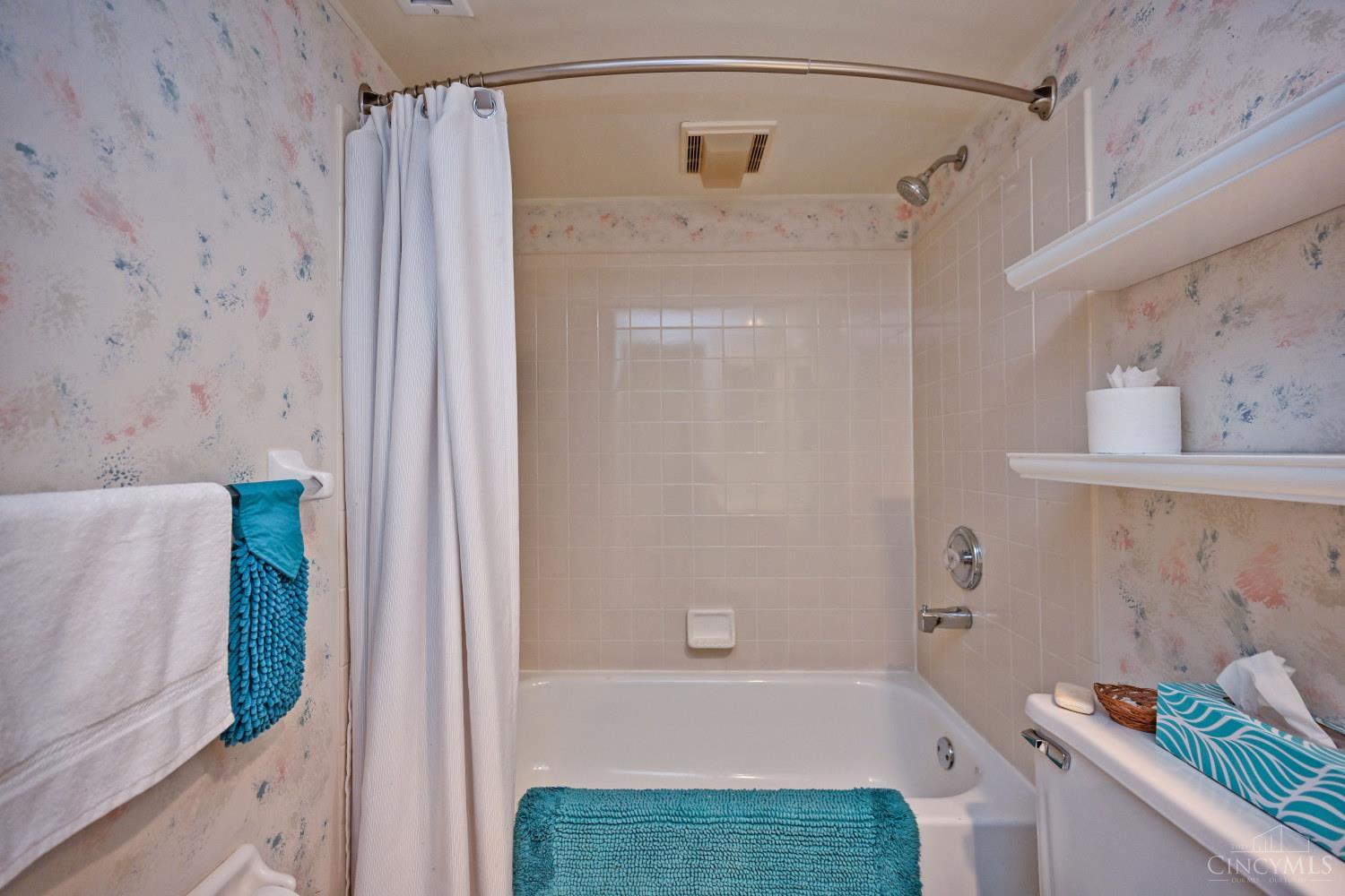 6889 Maddux Drive, Anderson Twp, OH, 45230 — photo 58