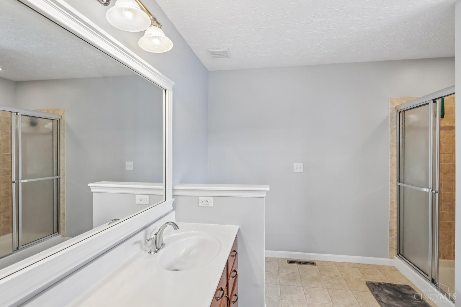 5798 Hawthorne Reserve Drive, Liberty Twp, OH, 45044 — photo 37