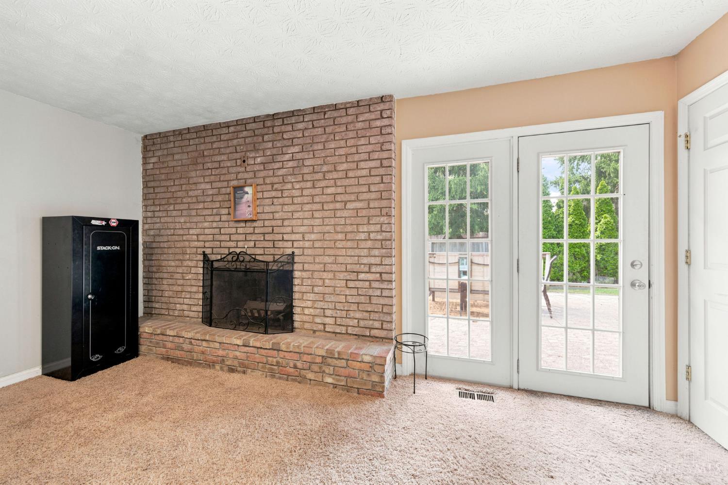 4555 Ross Avenue, Franklin Twp, OH, 45005 — photo 12