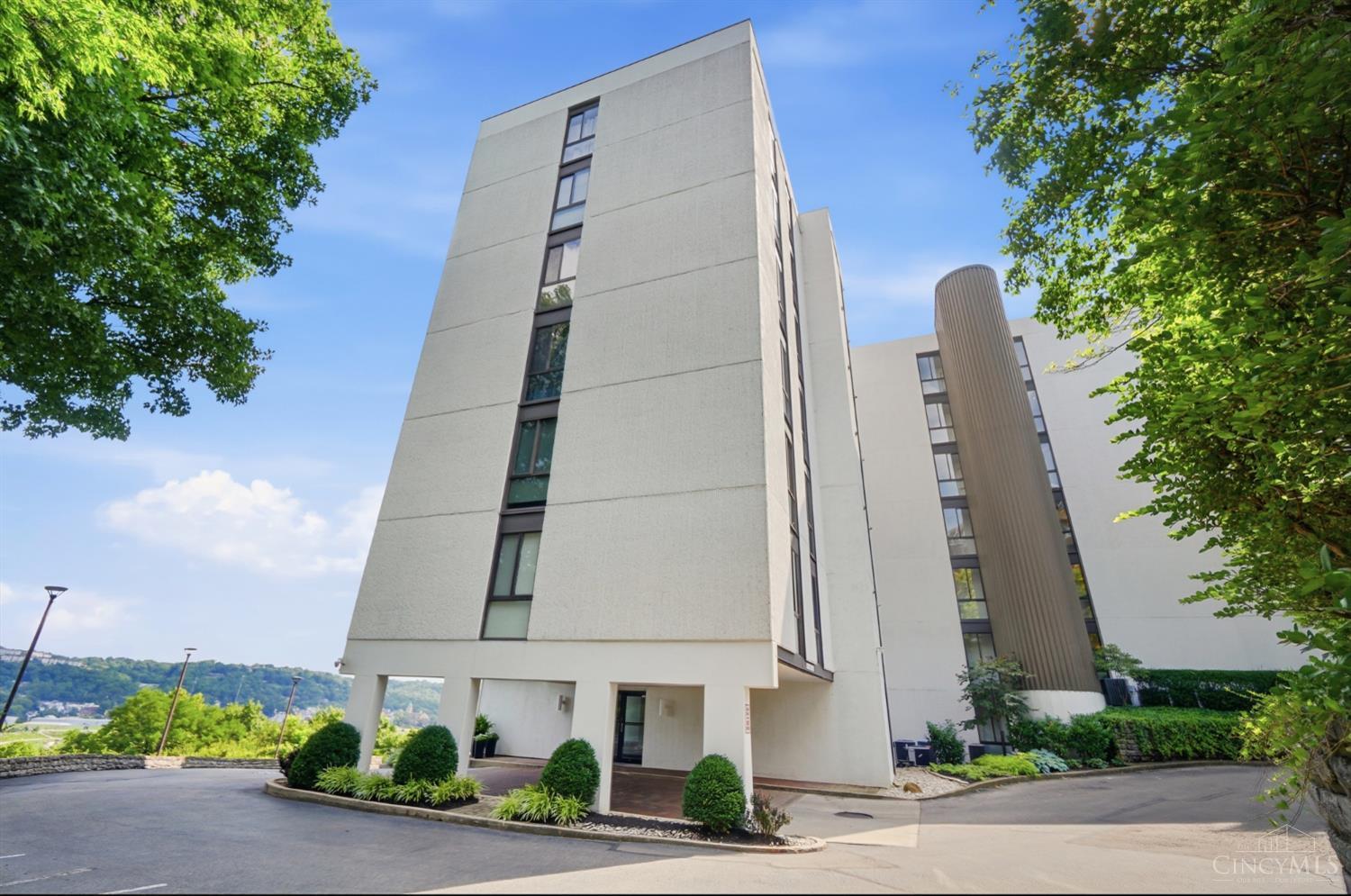 415 Bond Place #4C, Cincinnati, OH, 45206 — photo 77