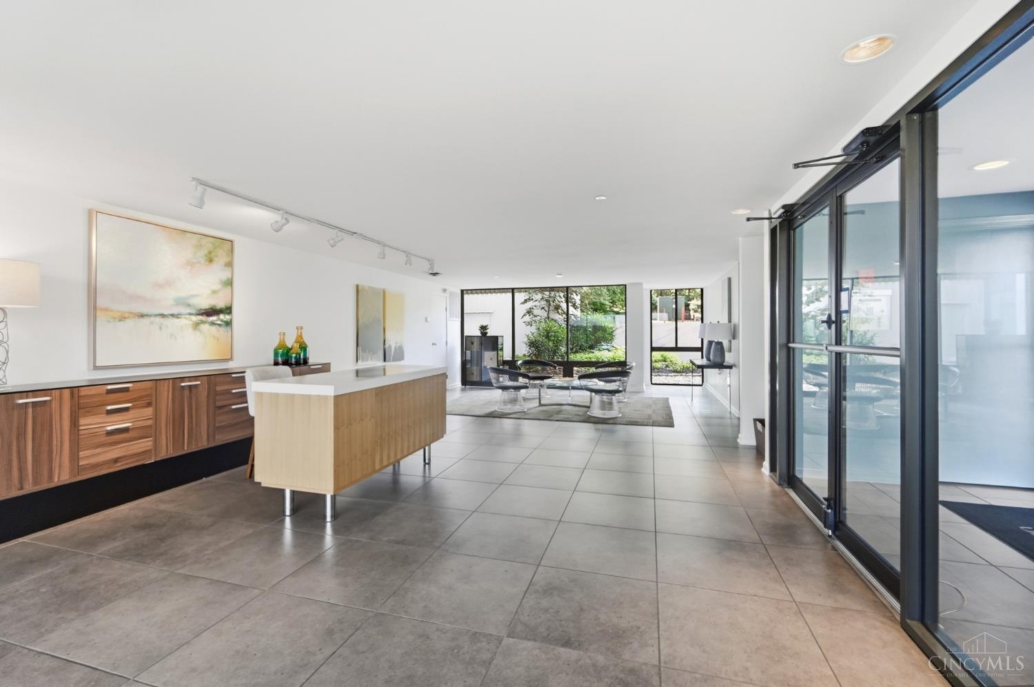 415 Bond Place #4C, Cincinnati, OH, 45206 — photo 54