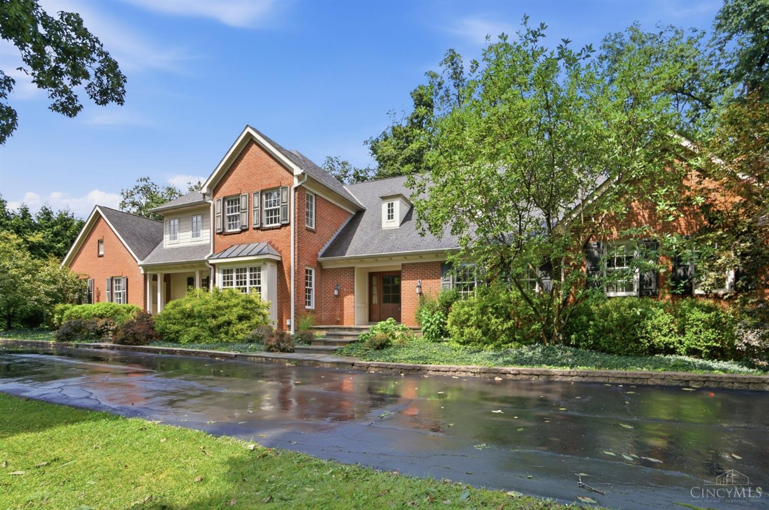 8100 Chinquapin Lane