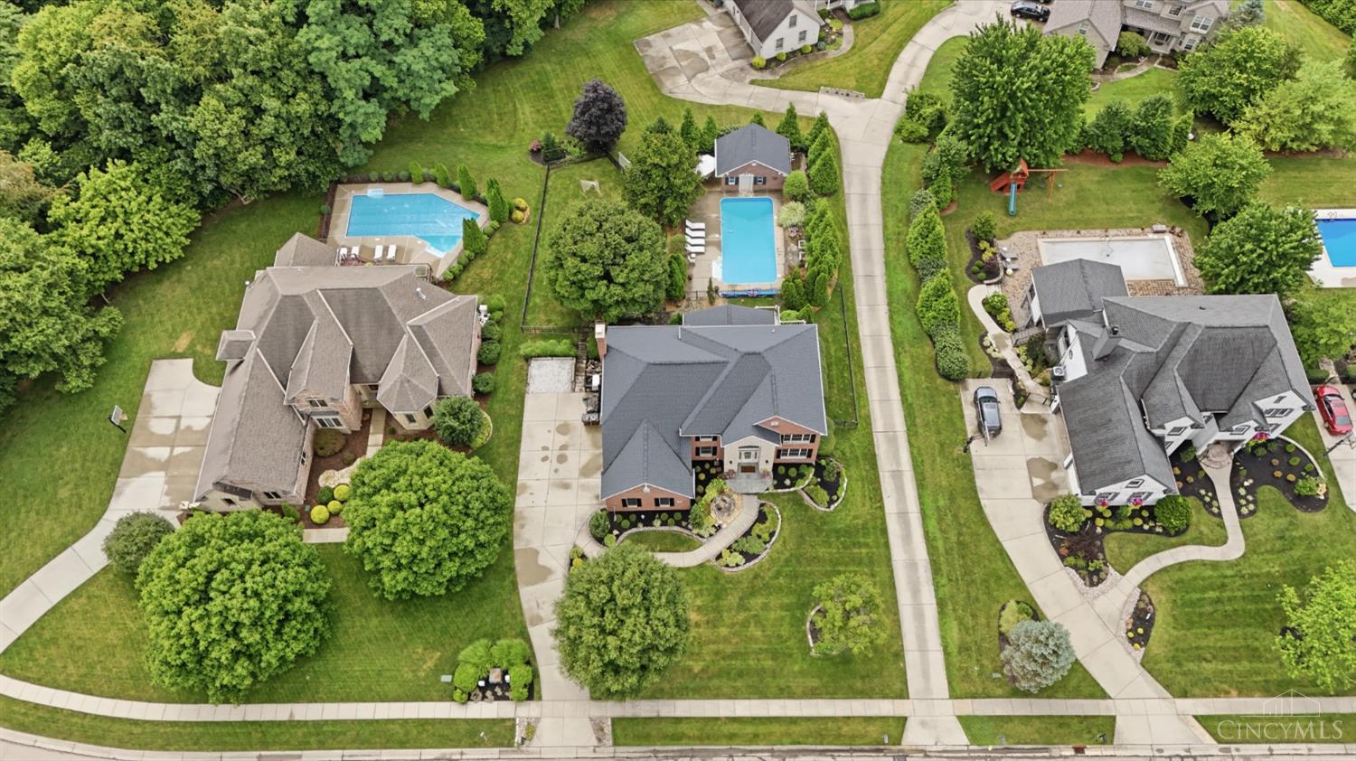 1374 Wexford Lane, Green Twp, OH, 45233 — photo 8