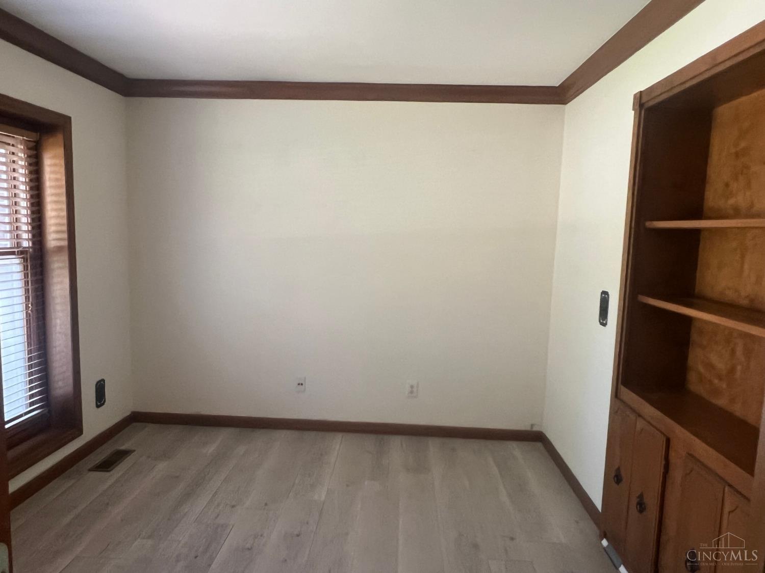 8710 Foxdale Court, West Chester, OH, 45069 — photo 12