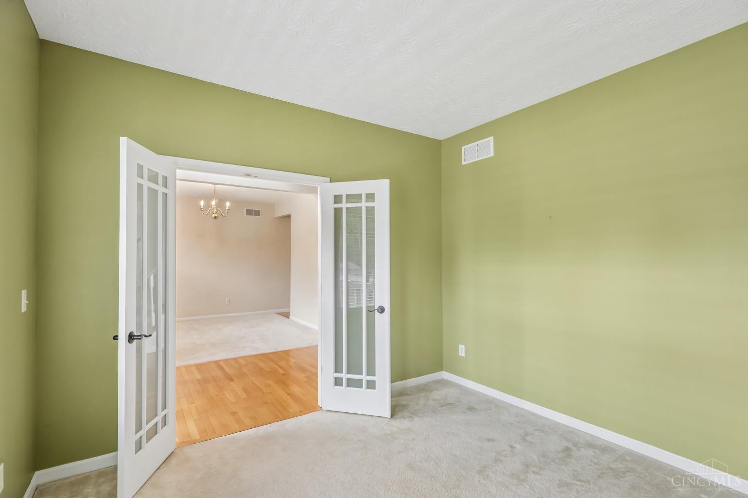 5798 Hawthorne Reserve Drive, Liberty Twp, OH, 45044 — photo 7
