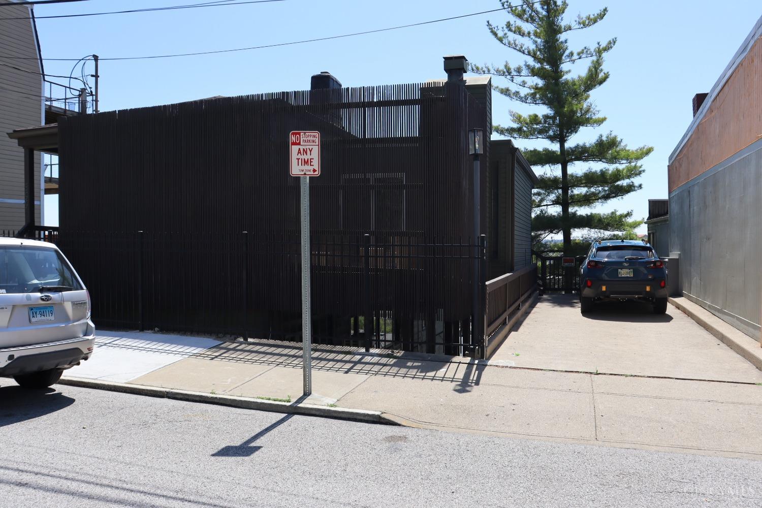 399 Oregon Street, Cincinnati, OH, 45202 — photo 3