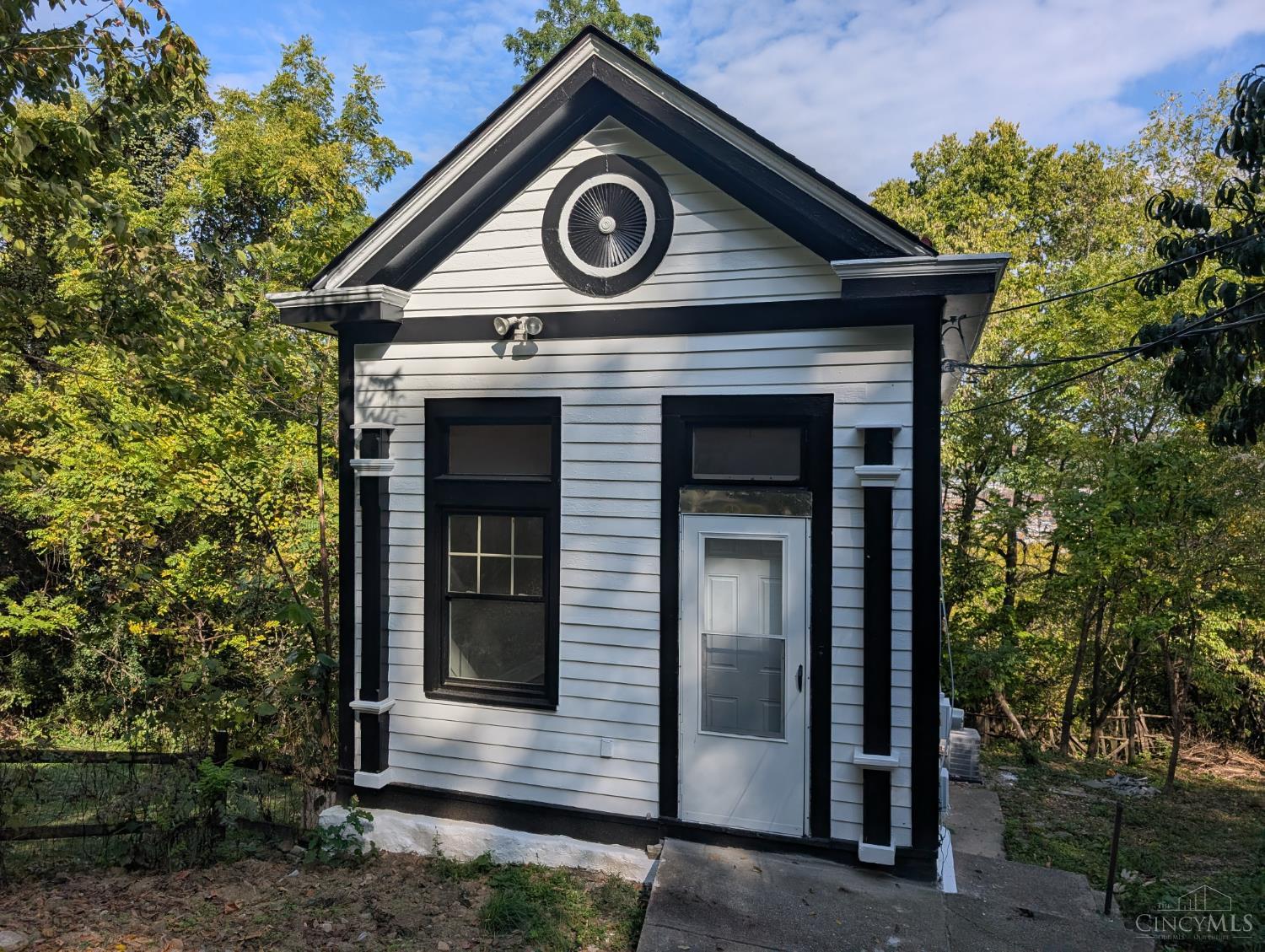2564 Linden Street, Cincinnati, OH, 45225