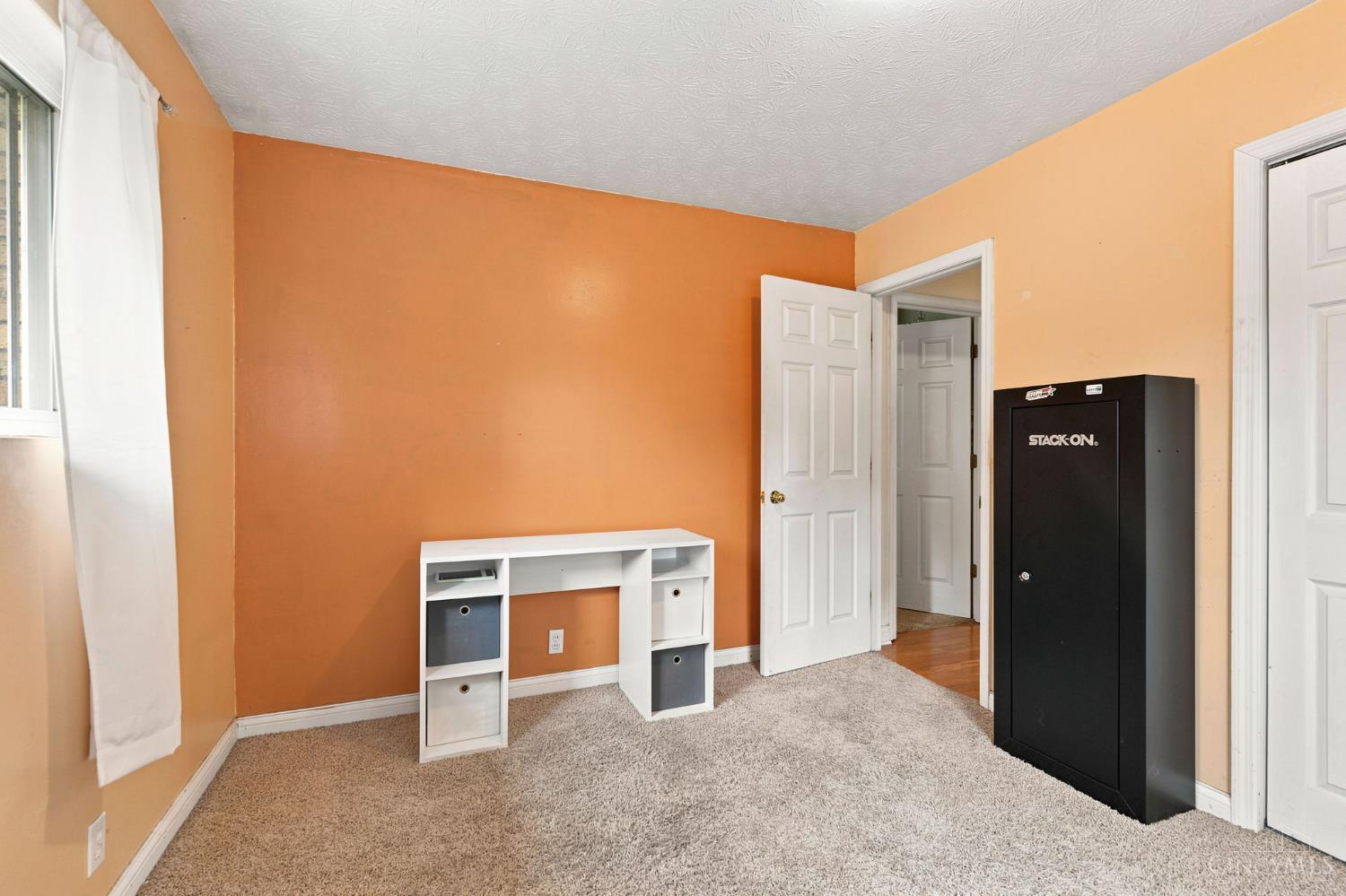 4555 Ross Avenue, Franklin Twp, OH, 45005 — photo 18