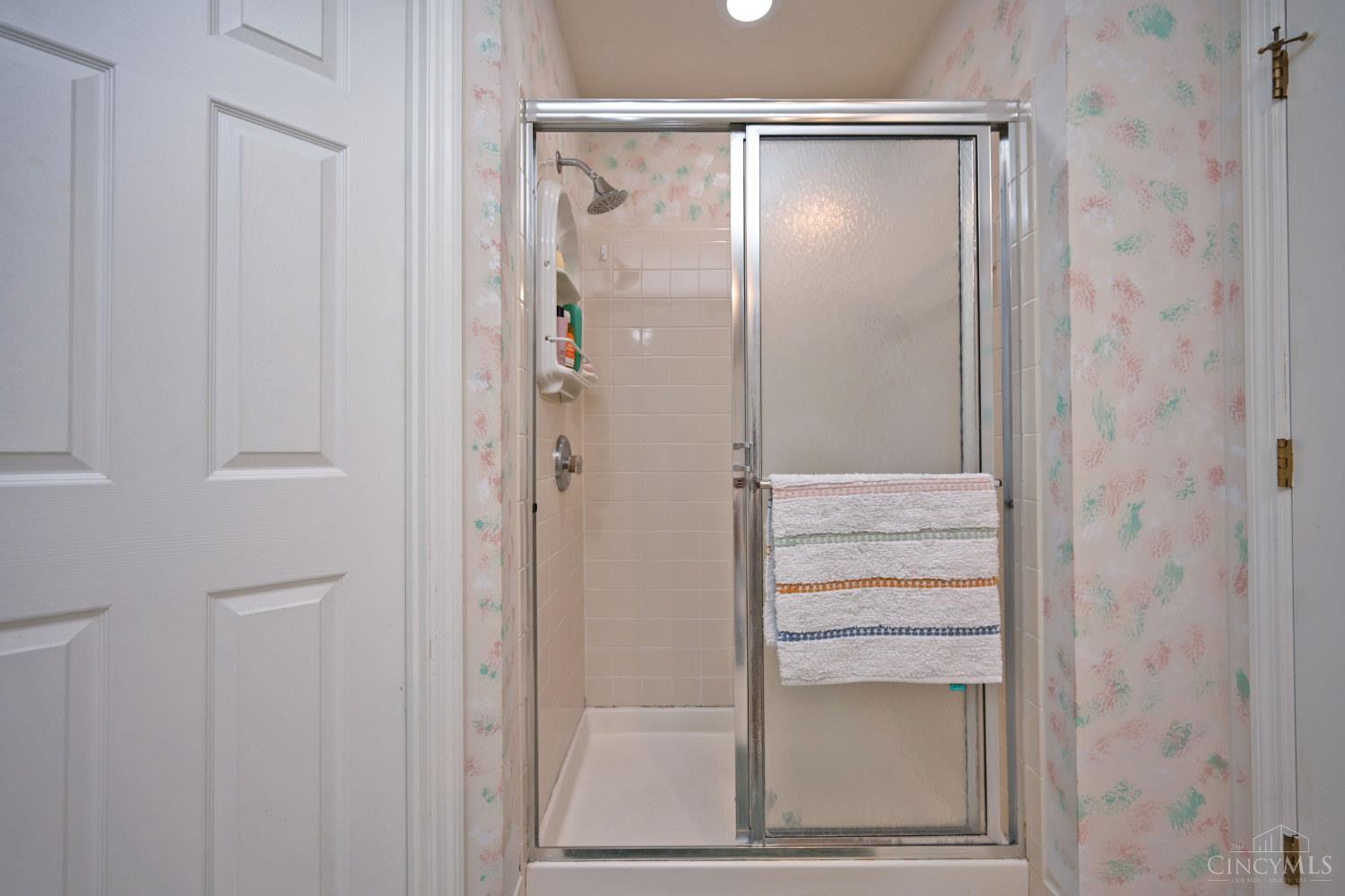6889 Maddux Drive, Anderson Twp, OH, 45230 — photo 36