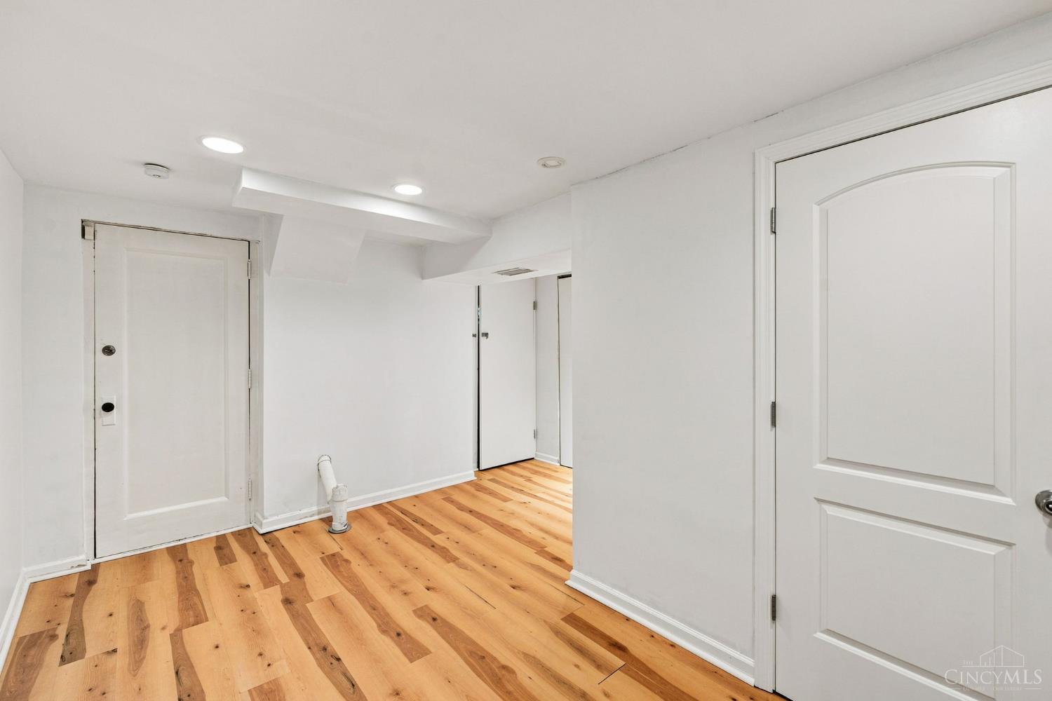 3106 Markbreit Avenue, Cincinnati, OH, 45209 — photo 17