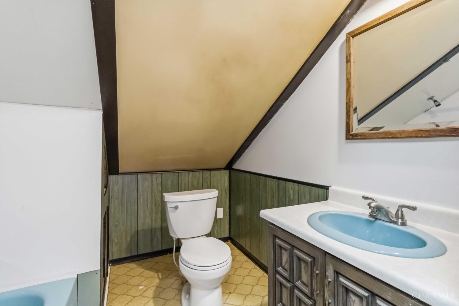 3606 Homelawn Avenue, Cheviot, OH, 45211 — photo 23