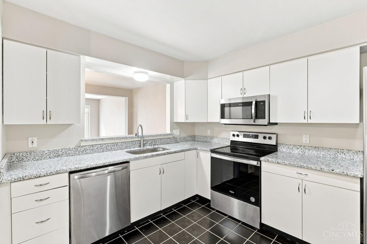 5055 Bristol Court, Loveland, OH, 45140 — photo 7